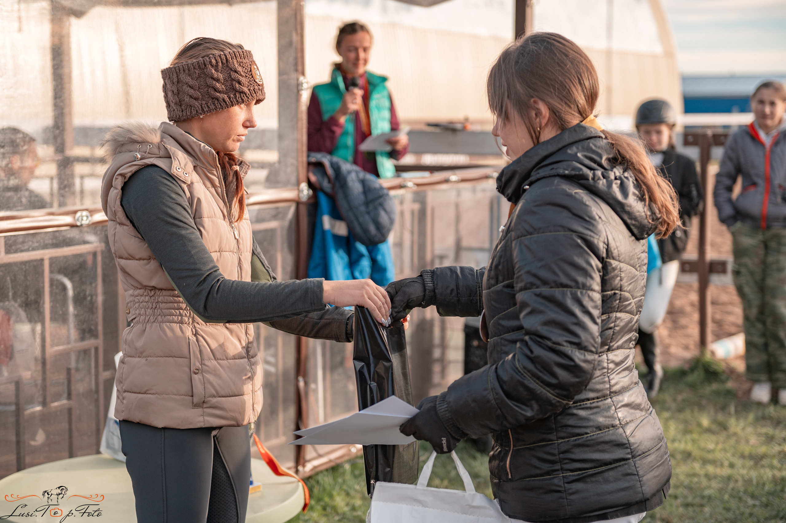 Открытая тренировка КК «Резвая». Конный и фотограф с животными в Твери Топталова Люся
