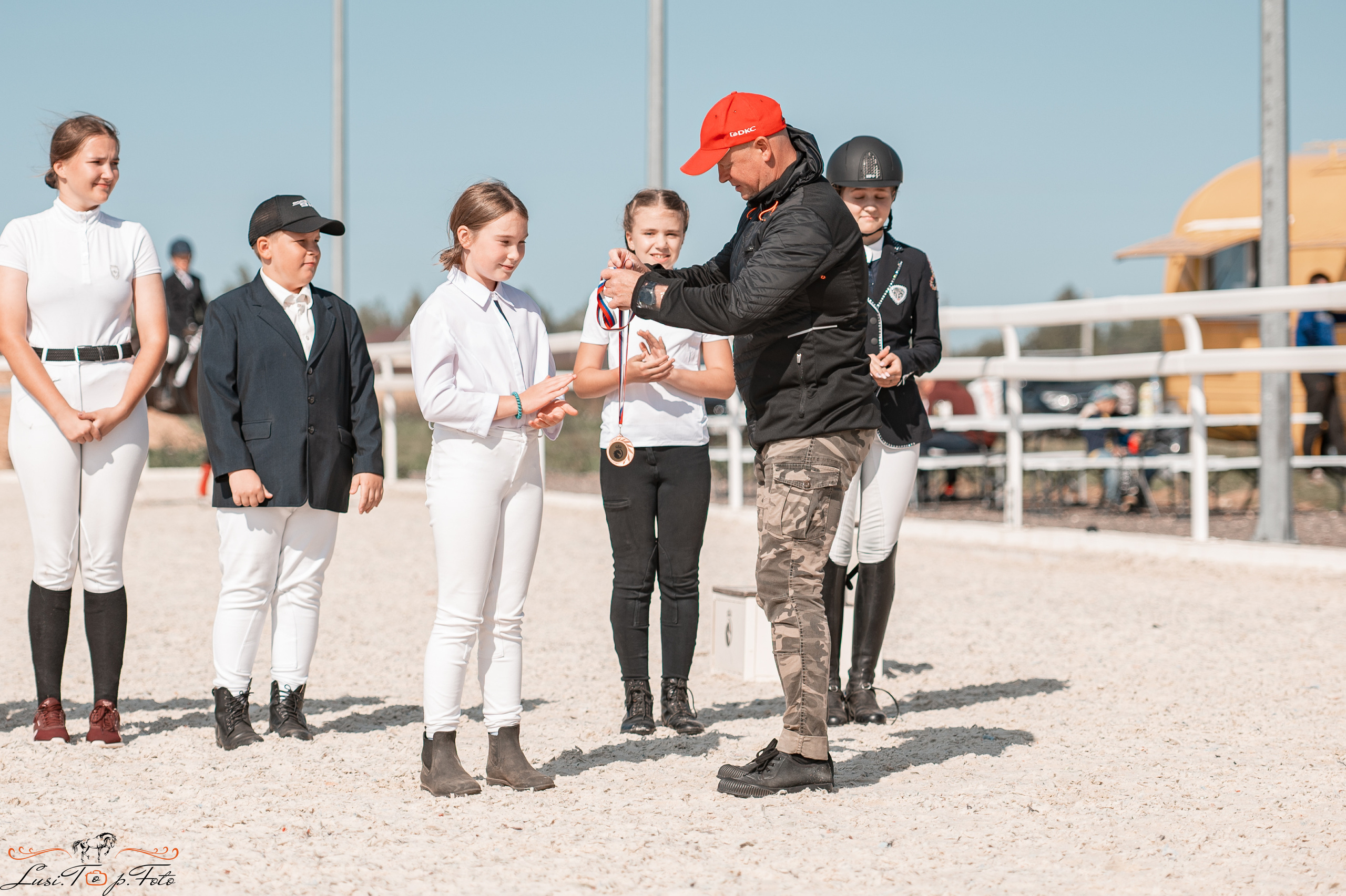 Открытая тренировка по выездке в КК Equipark. Конный и фотограф с животными в Твери Топталова Люся