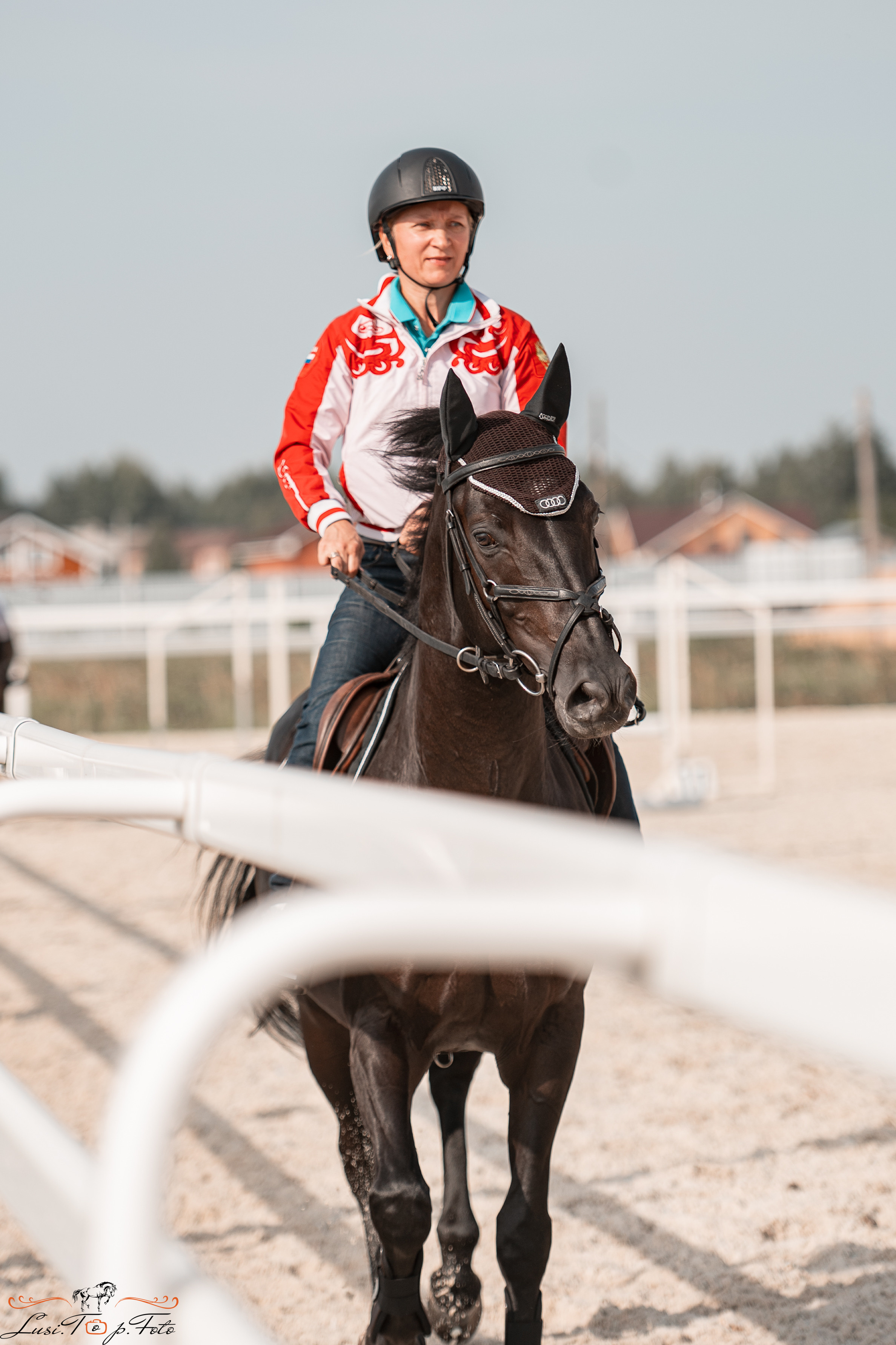 Открытая тренировка по конкуру в КК Equipark. Конный и фотограф с животными в Твери Топталова Люся
