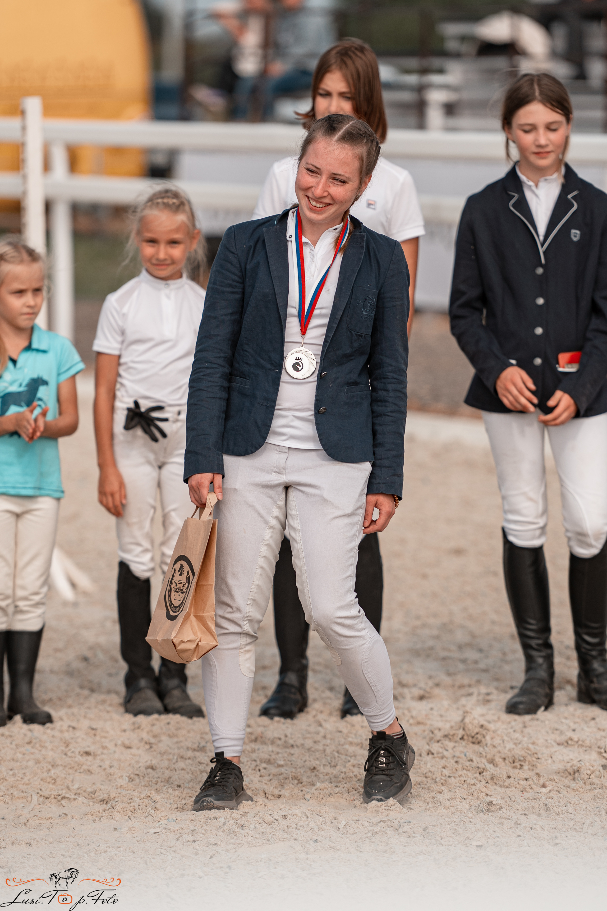 Открытая тренировка по конкуру в КК Equipark. Конный и фотограф с животными в Твери Топталова Люся