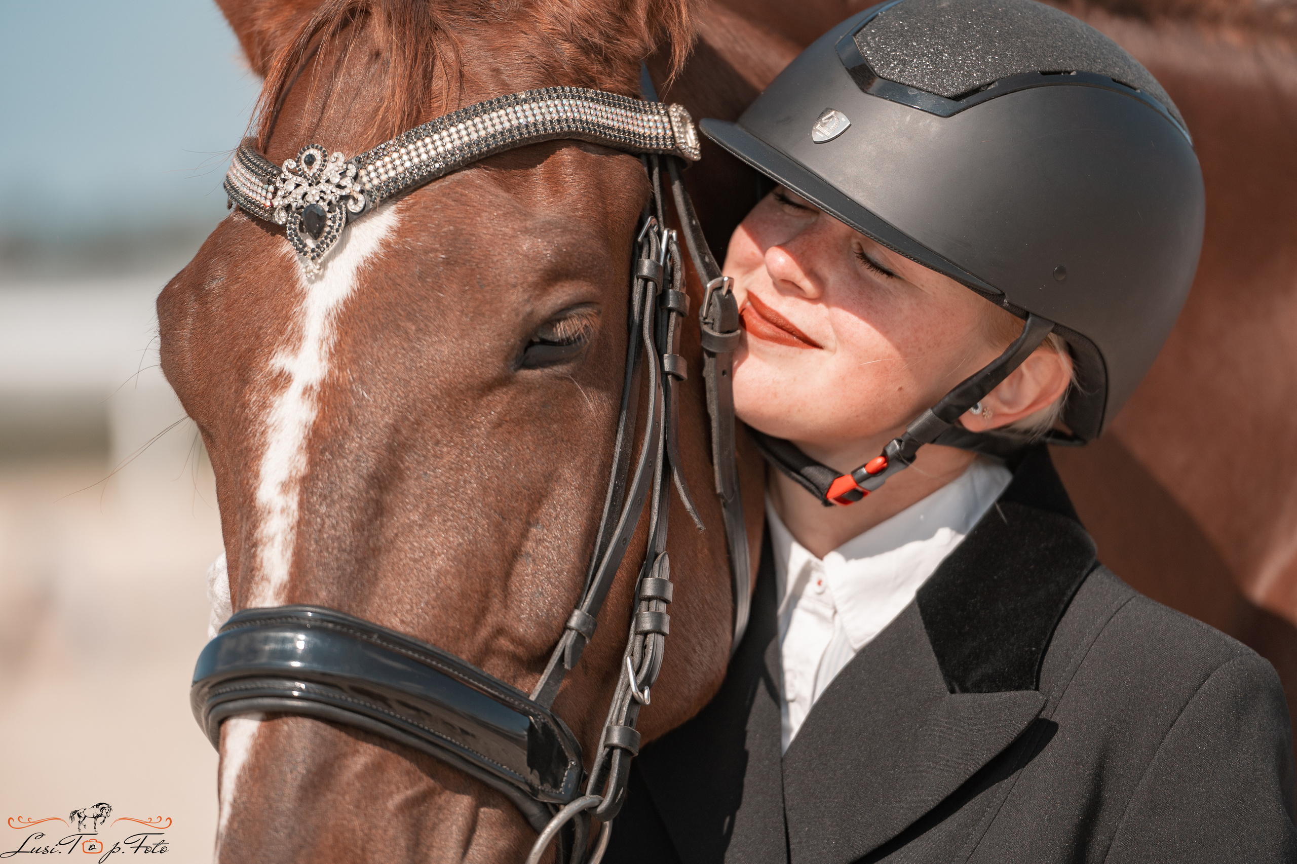 Открытая тренировка по выездке в КК Equipark. Конный и фотограф с животными в Твери Топталова Люся