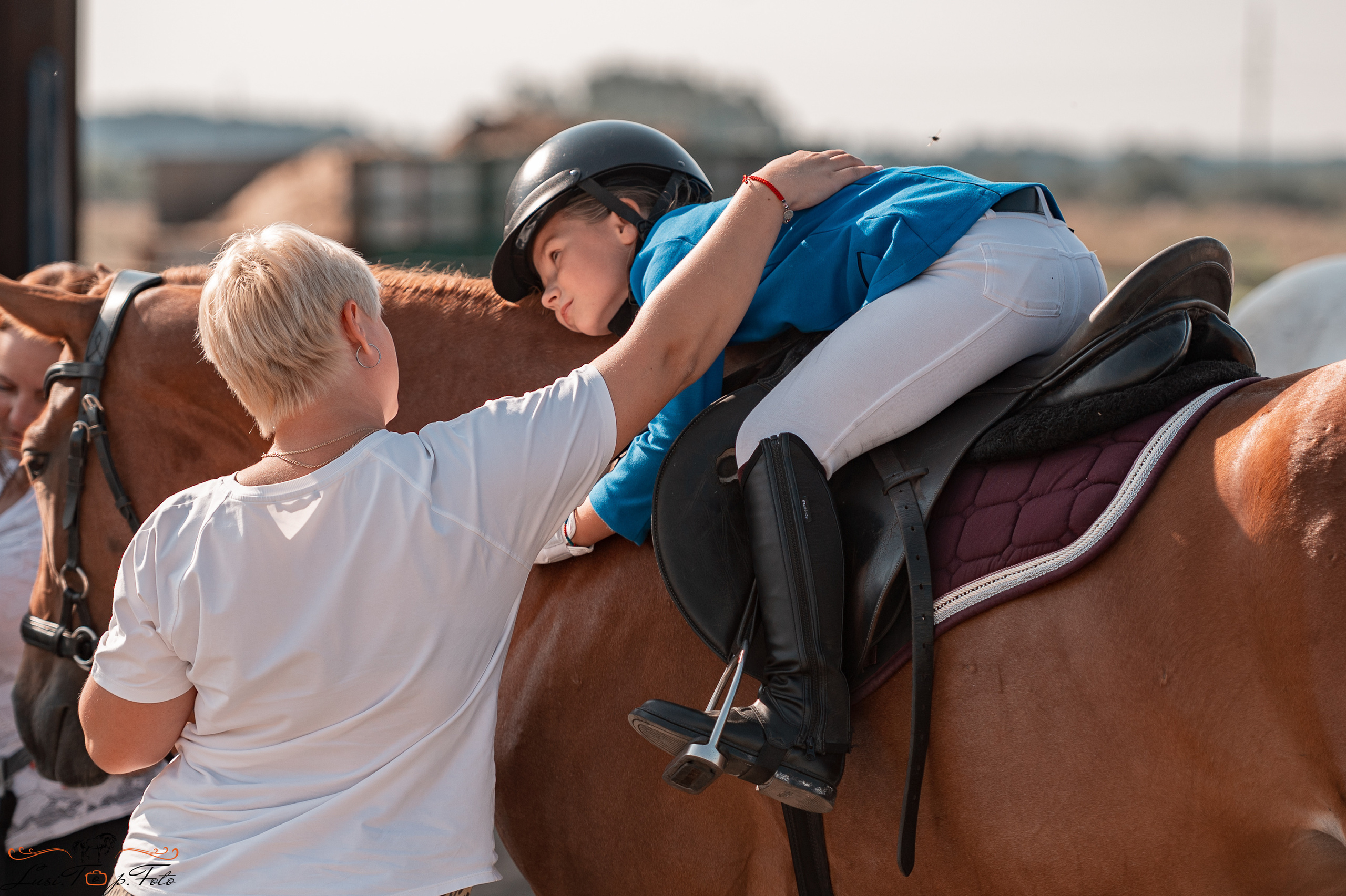 Открытая тренировка по конкуру в КК Equipark. Конный и фотограф с животными в Твери Топталова Люся