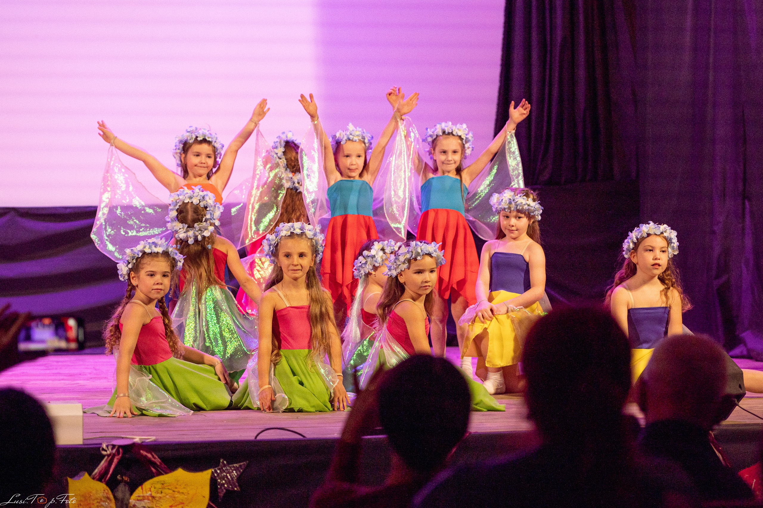 Концерт День матери в Истоках. Конный и фотограф с животными в Твери Топталова Люся