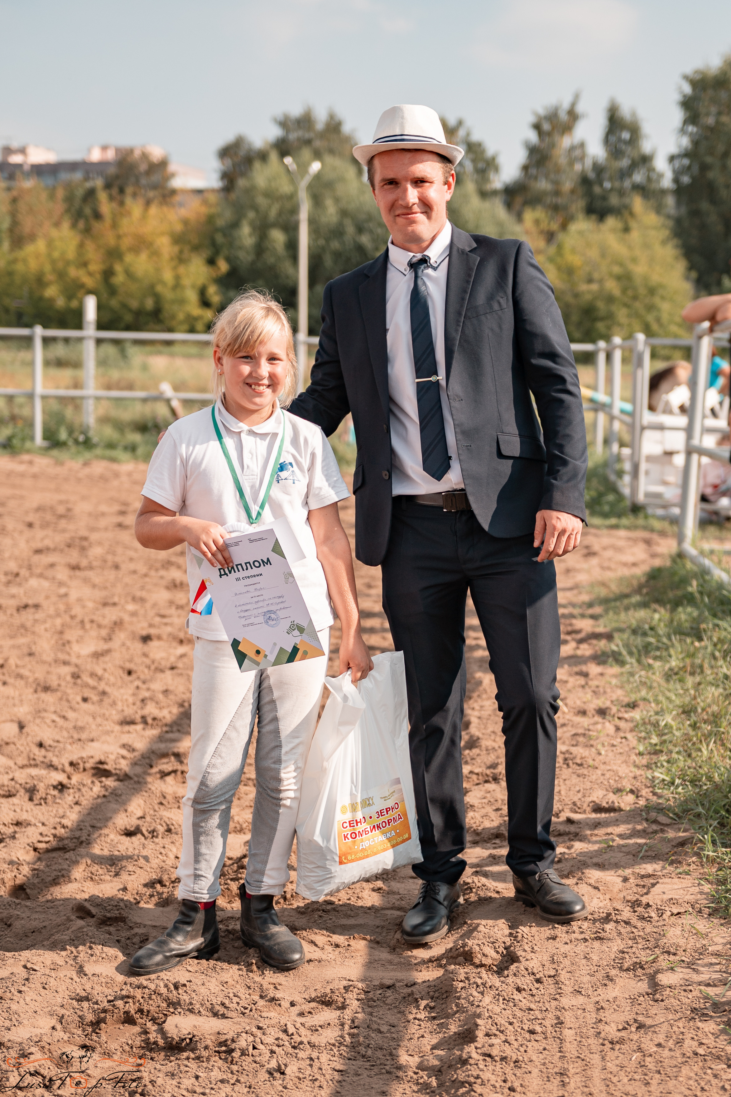 Турнир по выездке и конкуру памяти Н. Ю. Серовой (второй день — конкур). Конный и фотограф с животными в Твери Топталова Люся