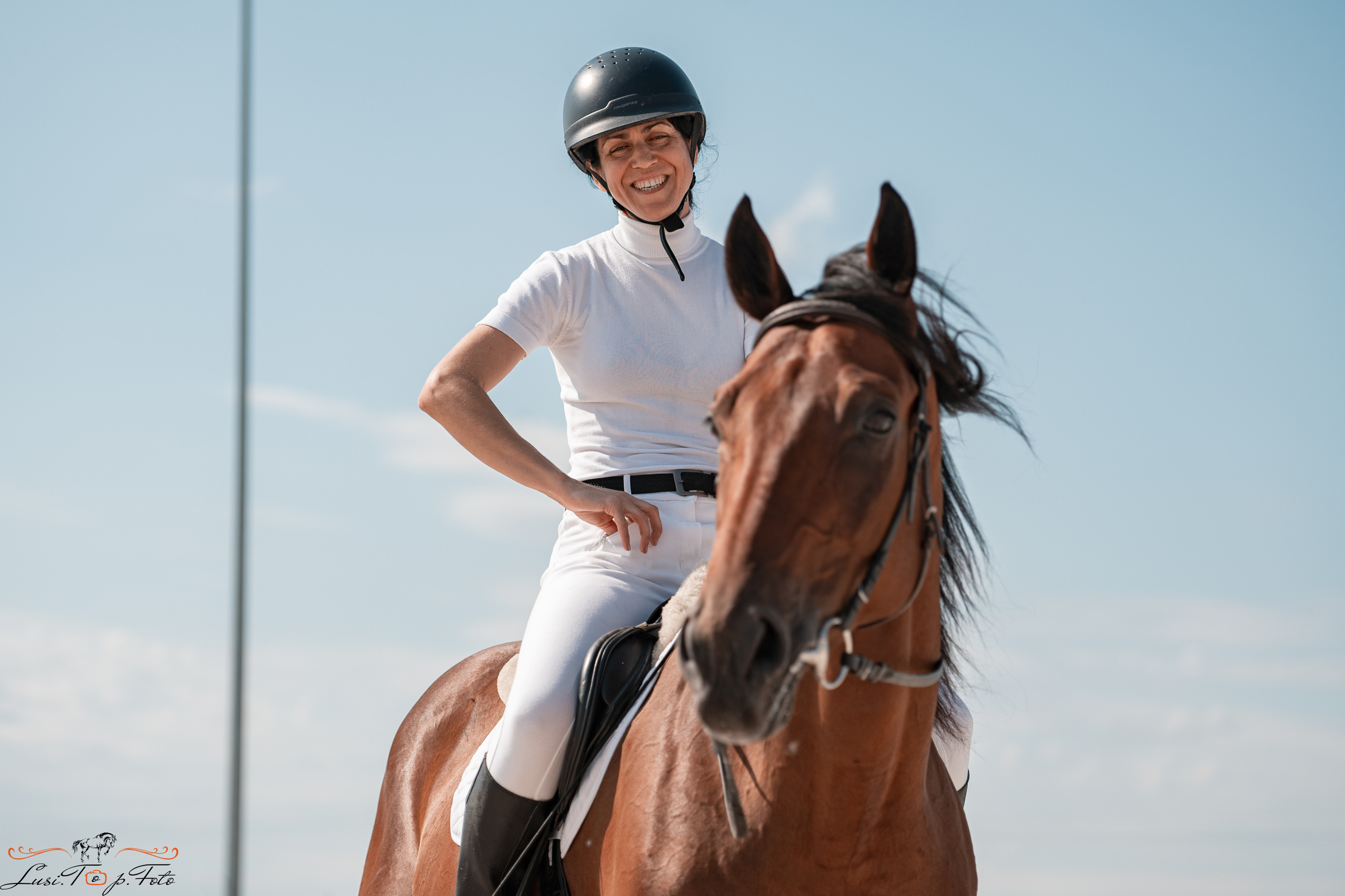 Открытая тренировка по выездке в КК Equipark. Конный и фотограф с животными в Твери Топталова Люся