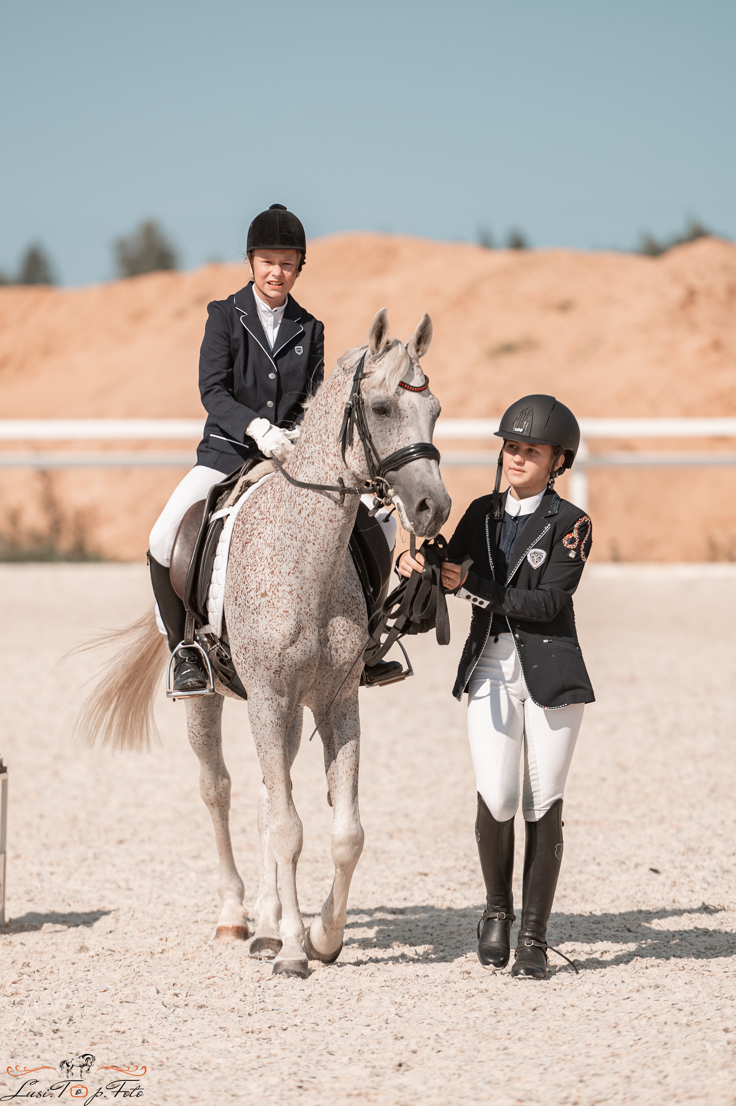 Открытая тренировка по выездке в КК Equipark. Конный и фотограф с животными в Твери Топталова Люся