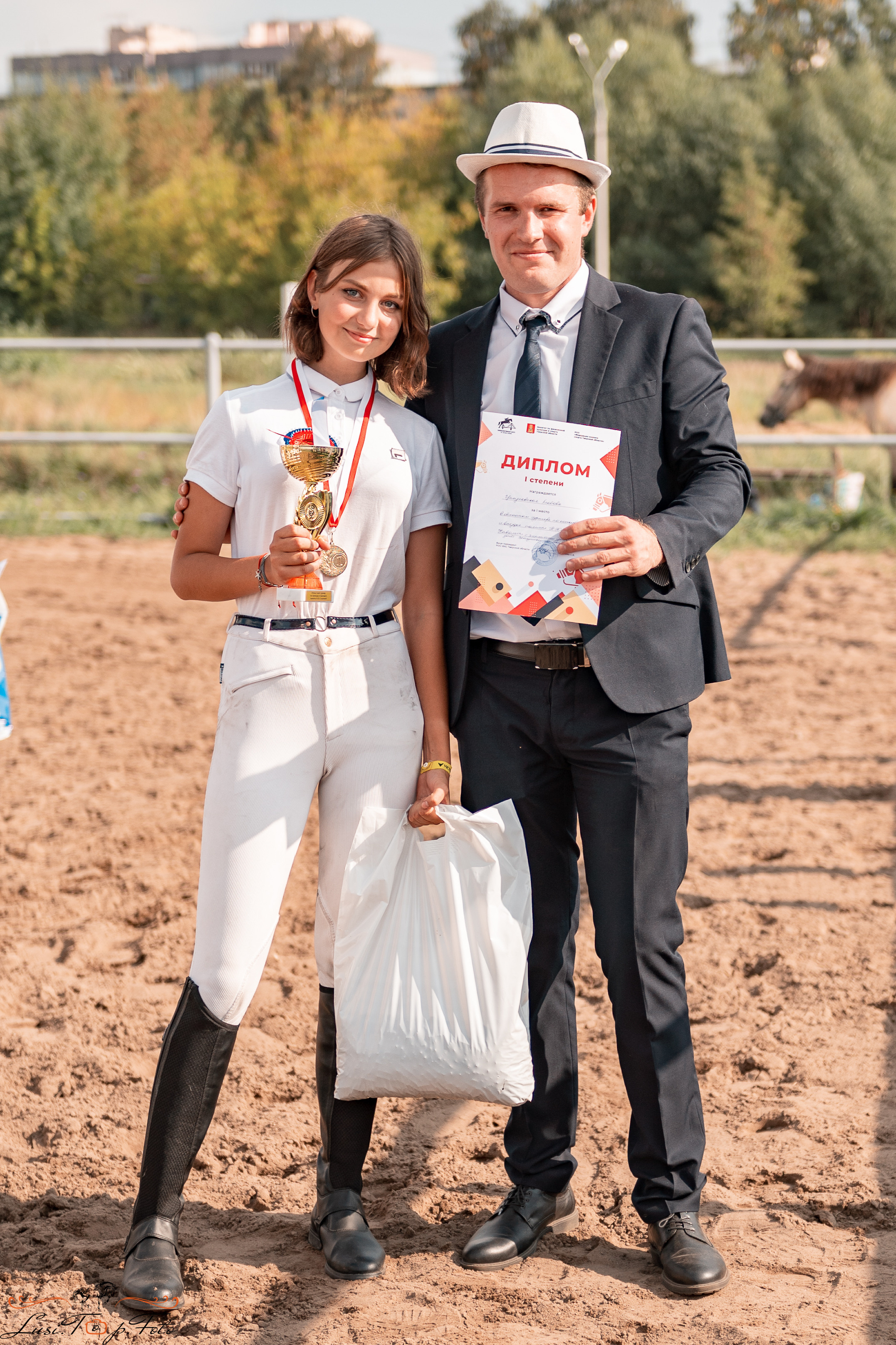 Турнир по выездке и конкуру памяти Н. Ю. Серовой (второй день — конкур). Конный и фотограф с животными в Твери Топталова Люся