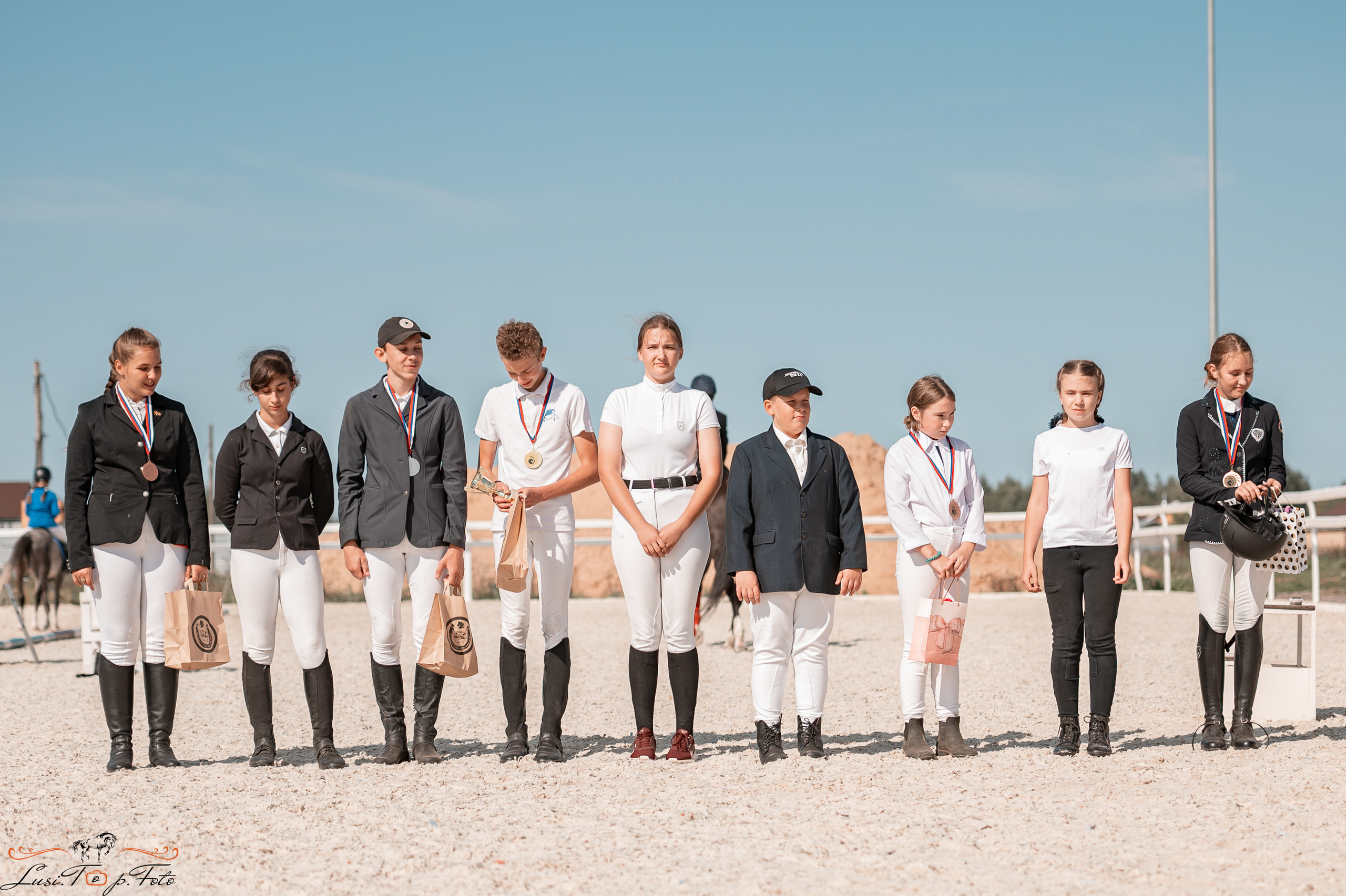 Открытая тренировка по выездке в КК Equipark. Конный и фотограф с животными в Твери Топталова Люся