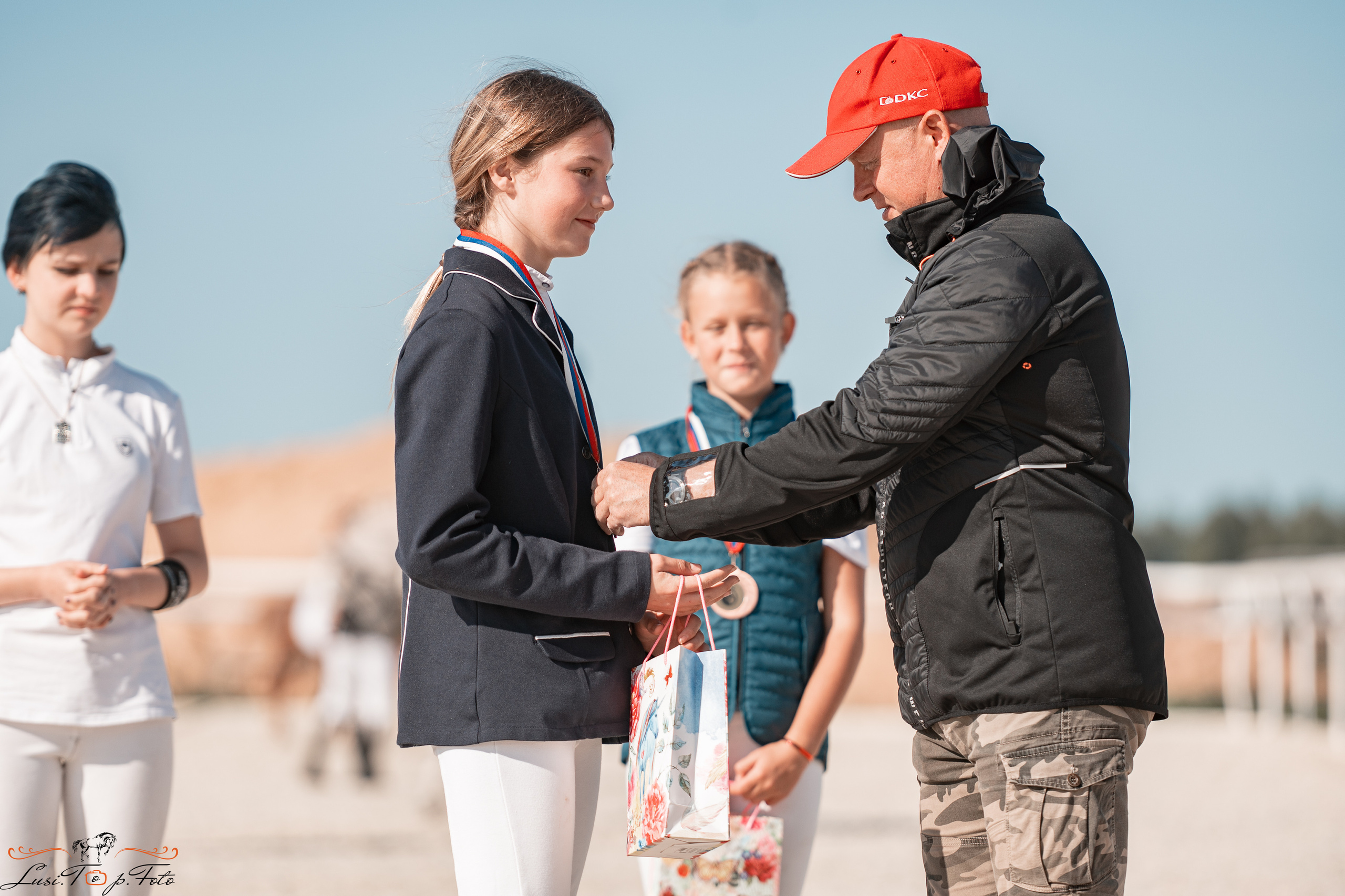 Открытая тренировка по выездке в КК Equipark. Конный и фотограф с животными в Твери Топталова Люся