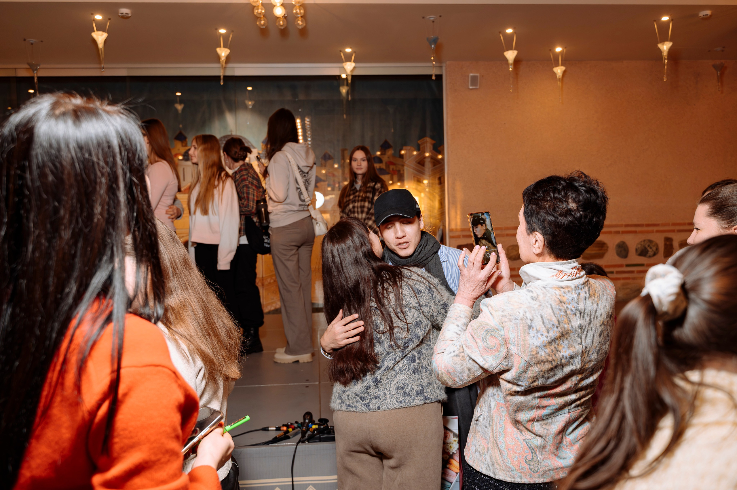 ФАН встреча участников проекта FACTOR.BY: Ибрагима Карасова и Шамхала Хачатуряна. Фотограф Беларусь — Ольга Шаповалова (Жардецкая)