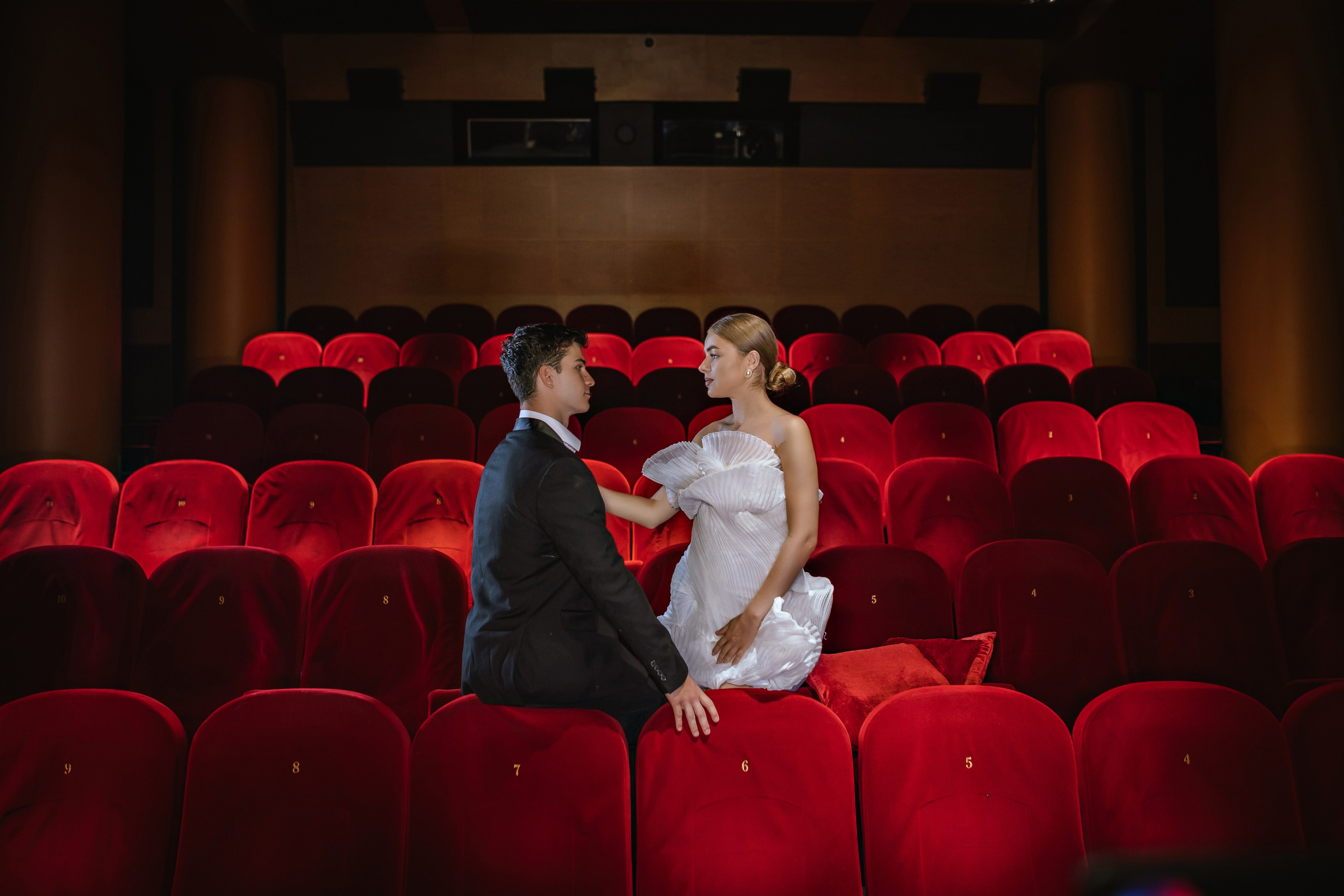 Свадебная фотосъемка, свадебная видеосъемка. Фотограф и видеограф Москва. Свадебный фотограф, видеограф. Выпускные альбомы. Оживающие альбомы