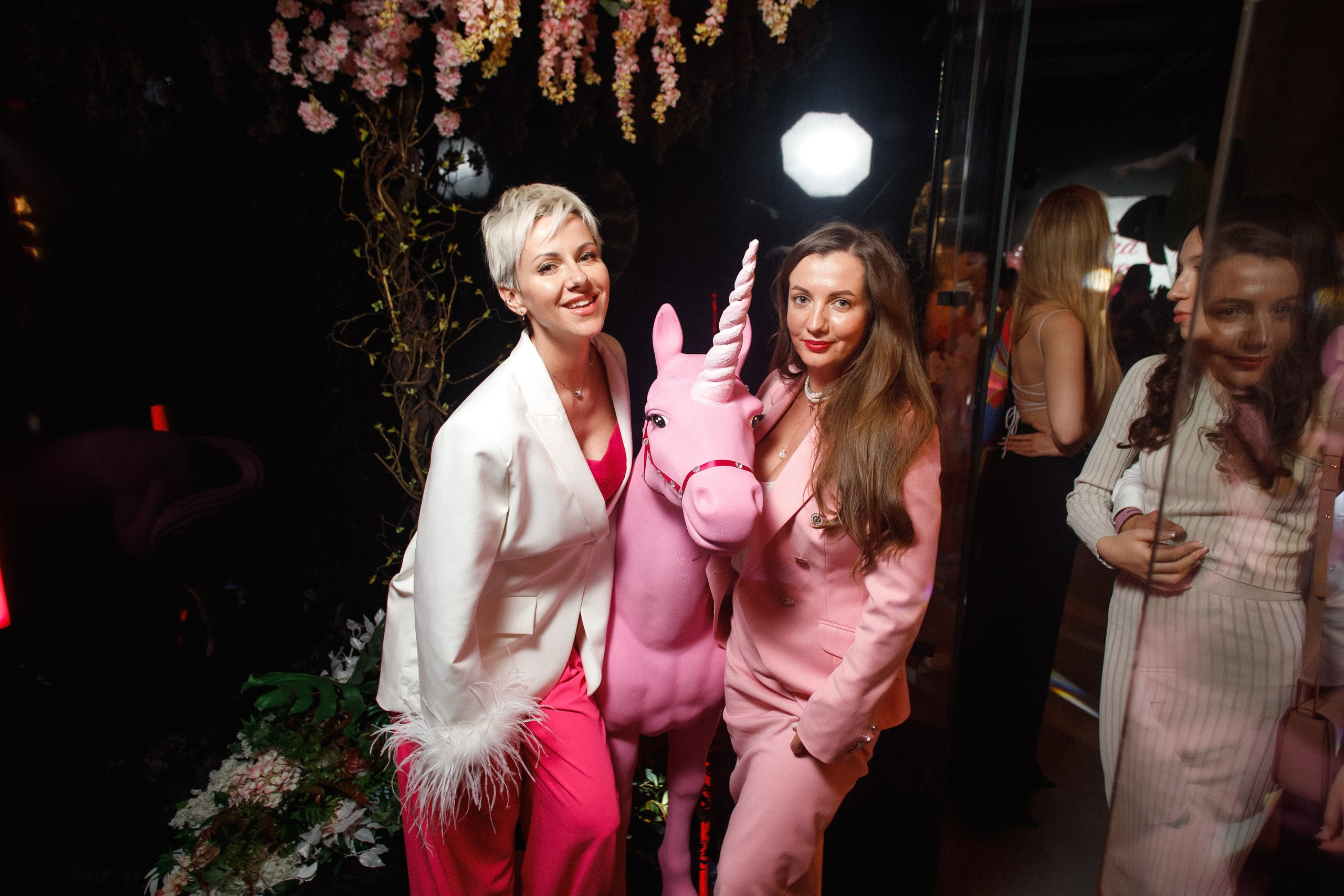 BRAVO FLORA EVENT. СВОИ. ФОТООТЧЕТЫ-СОБЫТИЯ-МЕСТА