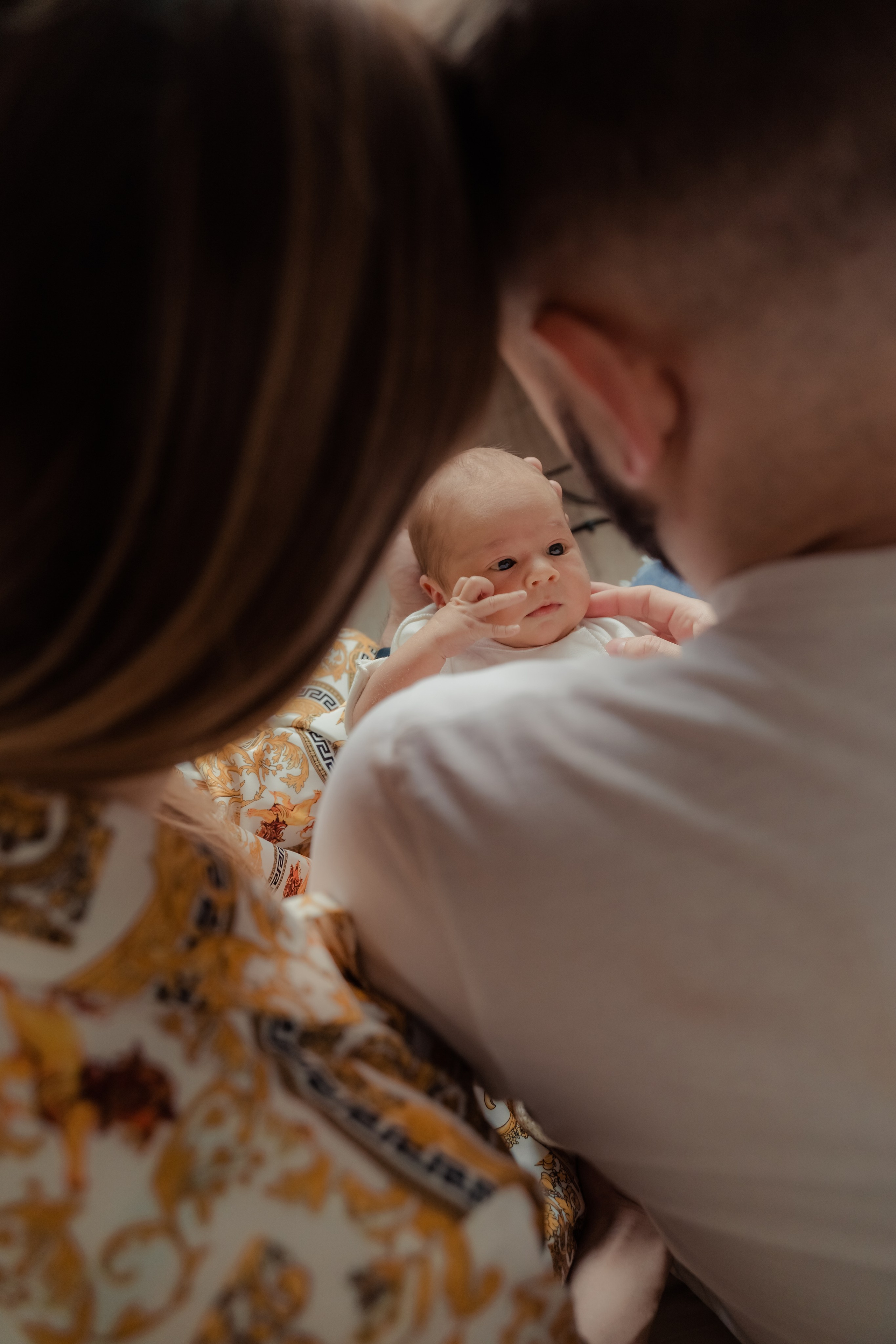 Фотосъемка новорожденного в минималистичном стиле