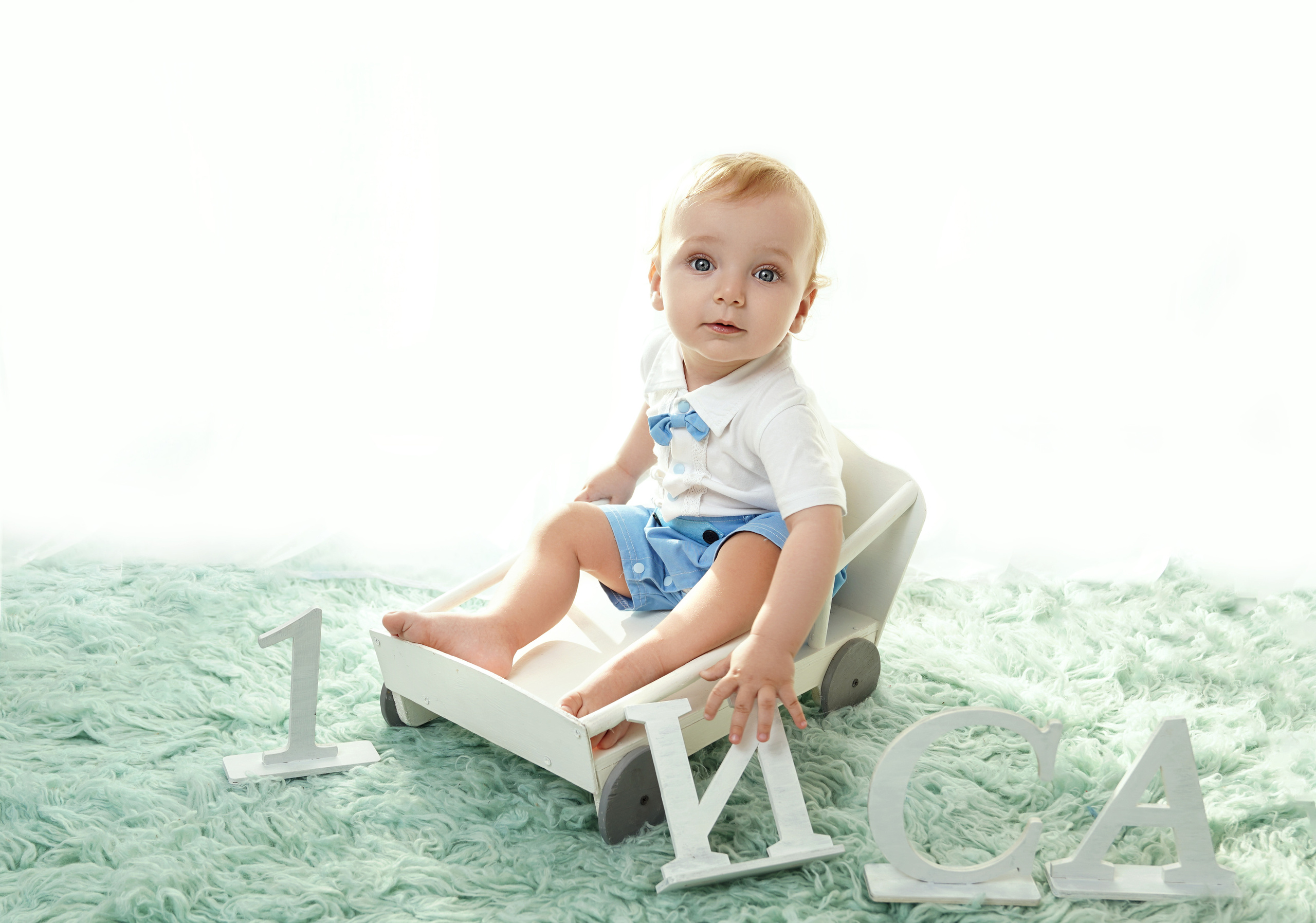 Фотосессия ГОДОВАСИЕ. Фотограф новорожденных, детей до года и беременных в Симферополе