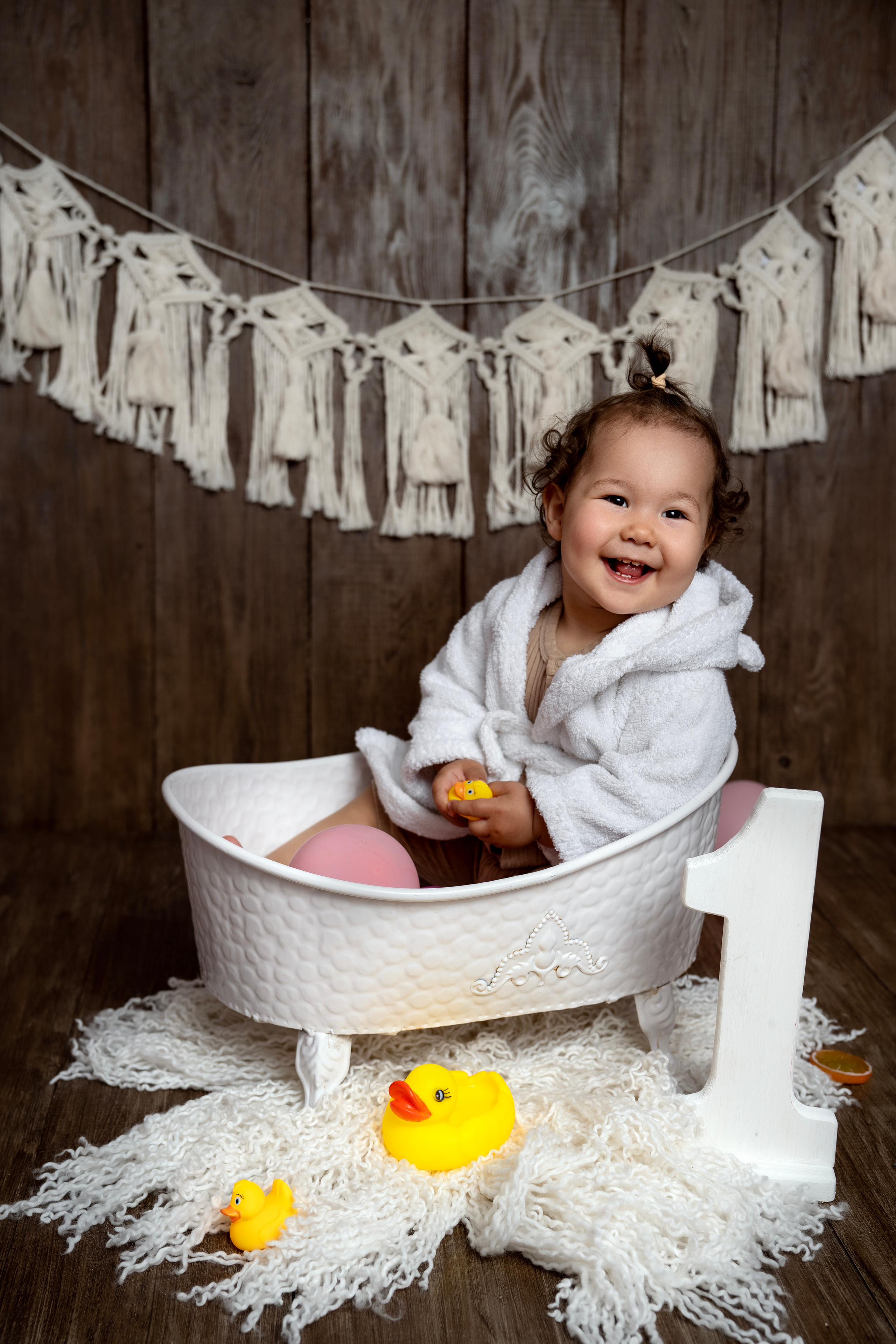 Фотосессия ГОДОВАСИЕ. Фотограф новорожденных, детей до года и беременных в Симферополе