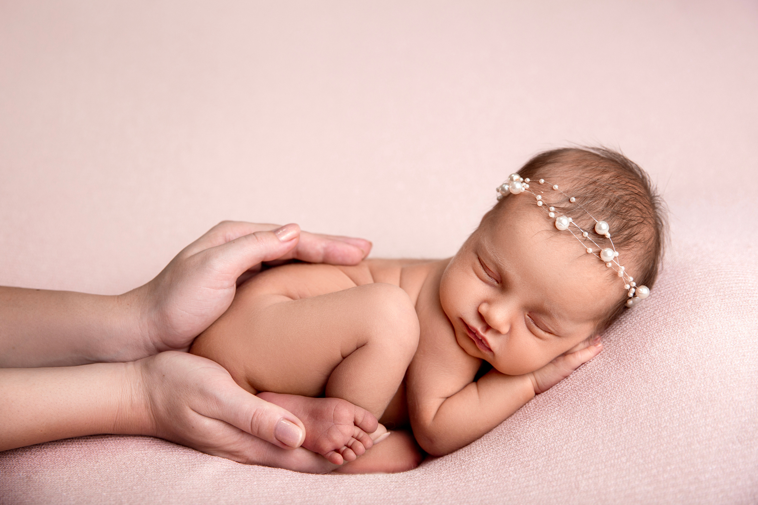 Фотосессия новорожденного (newborn). Фотограф новорожденных, детей до года и беременных в Симферополе