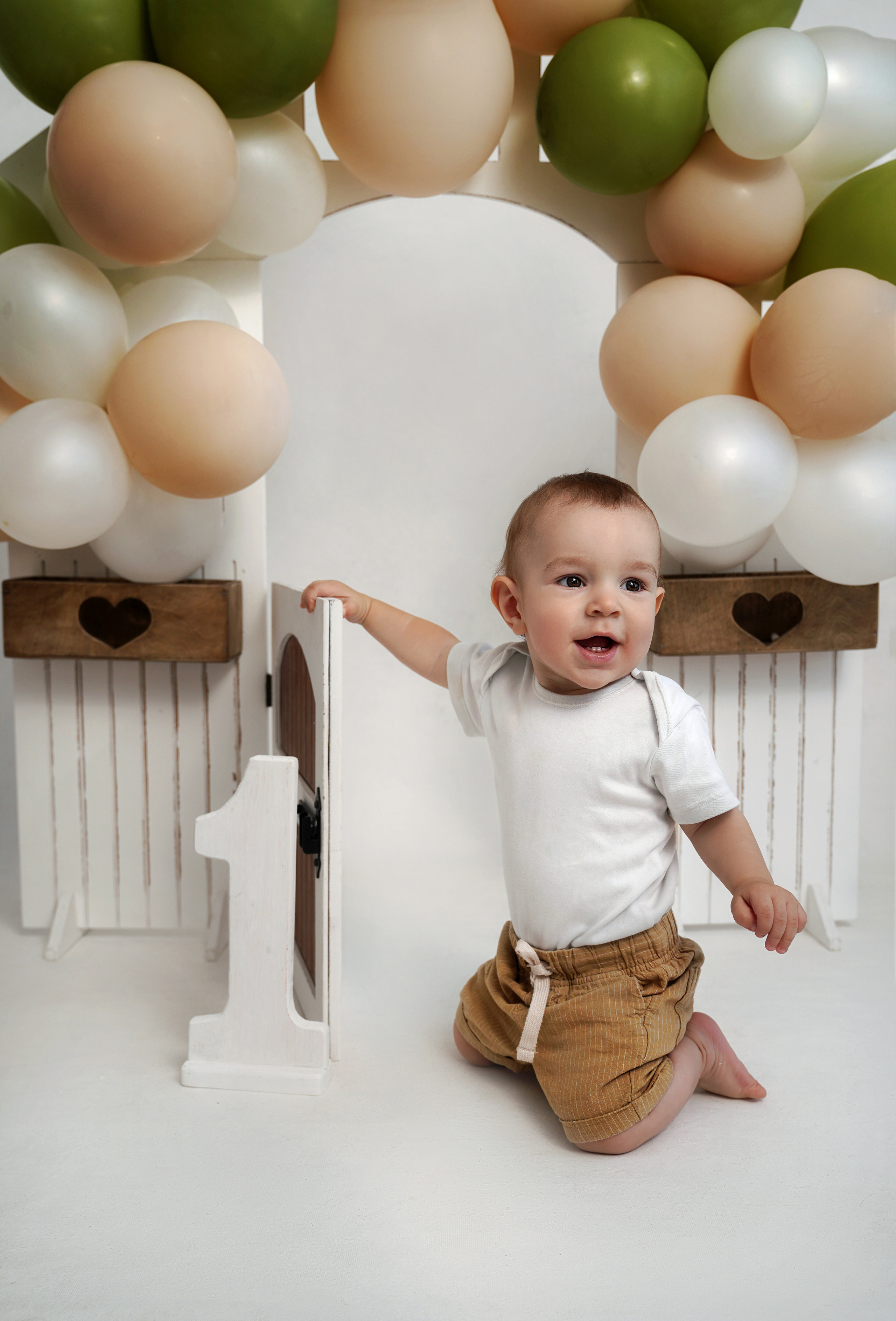 Фотосессия ГОДОВАСИЕ. Фотограф новорожденных, детей до года и беременных в Симферополе