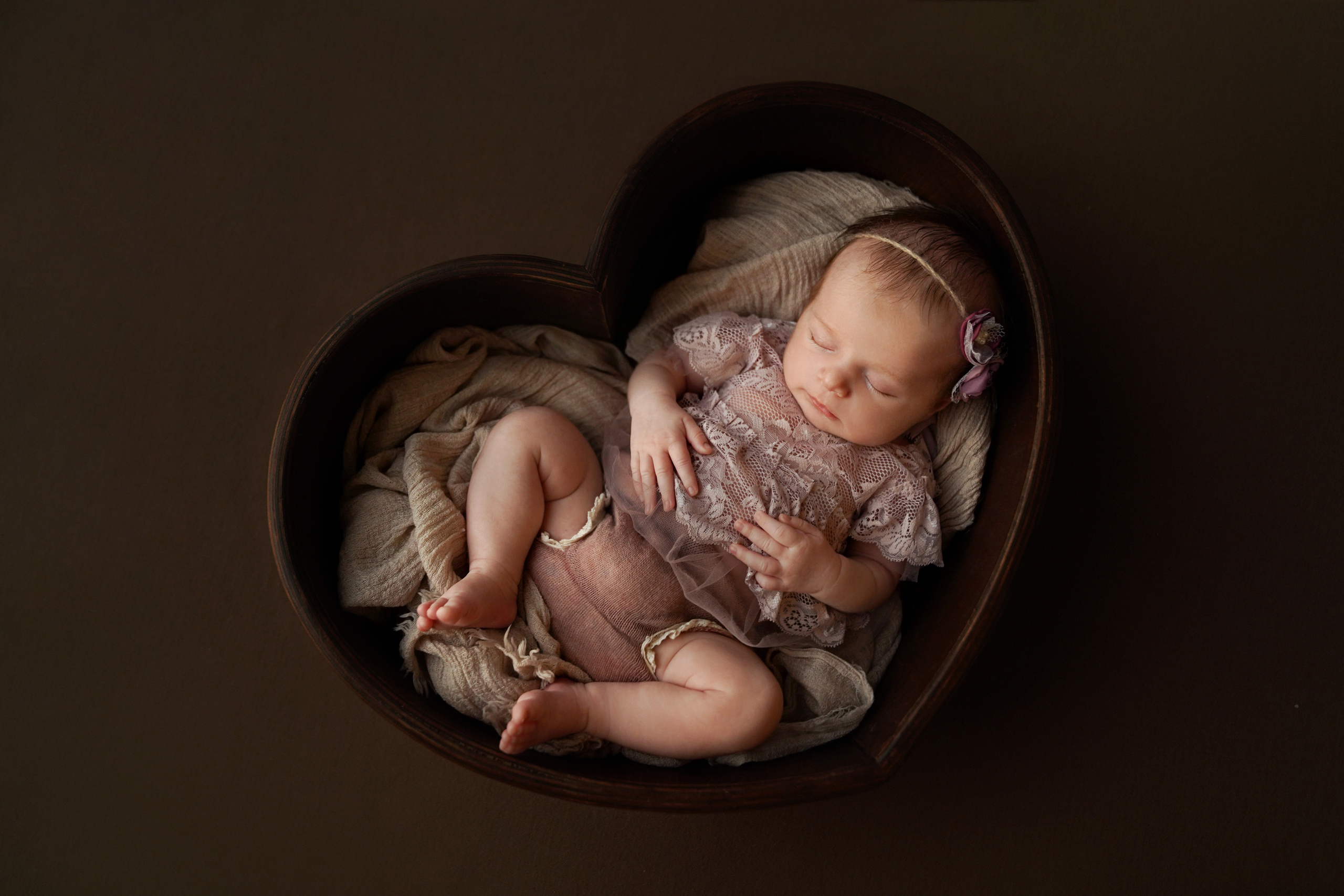 Фотосессия новорожденного (newborn). Фотограф новорожденных, детей до года и беременных в Симферополе