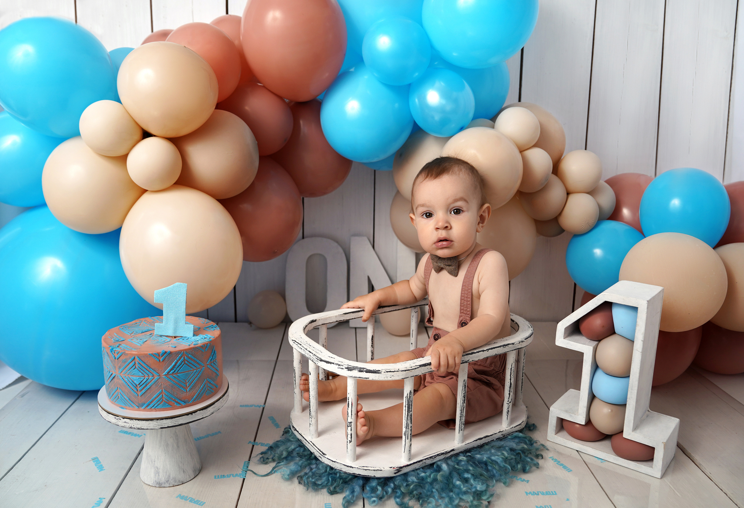 Фотосессия ГОДОВАСИЕ. Фотограф новорожденных, детей до года и беременных в Симферополе