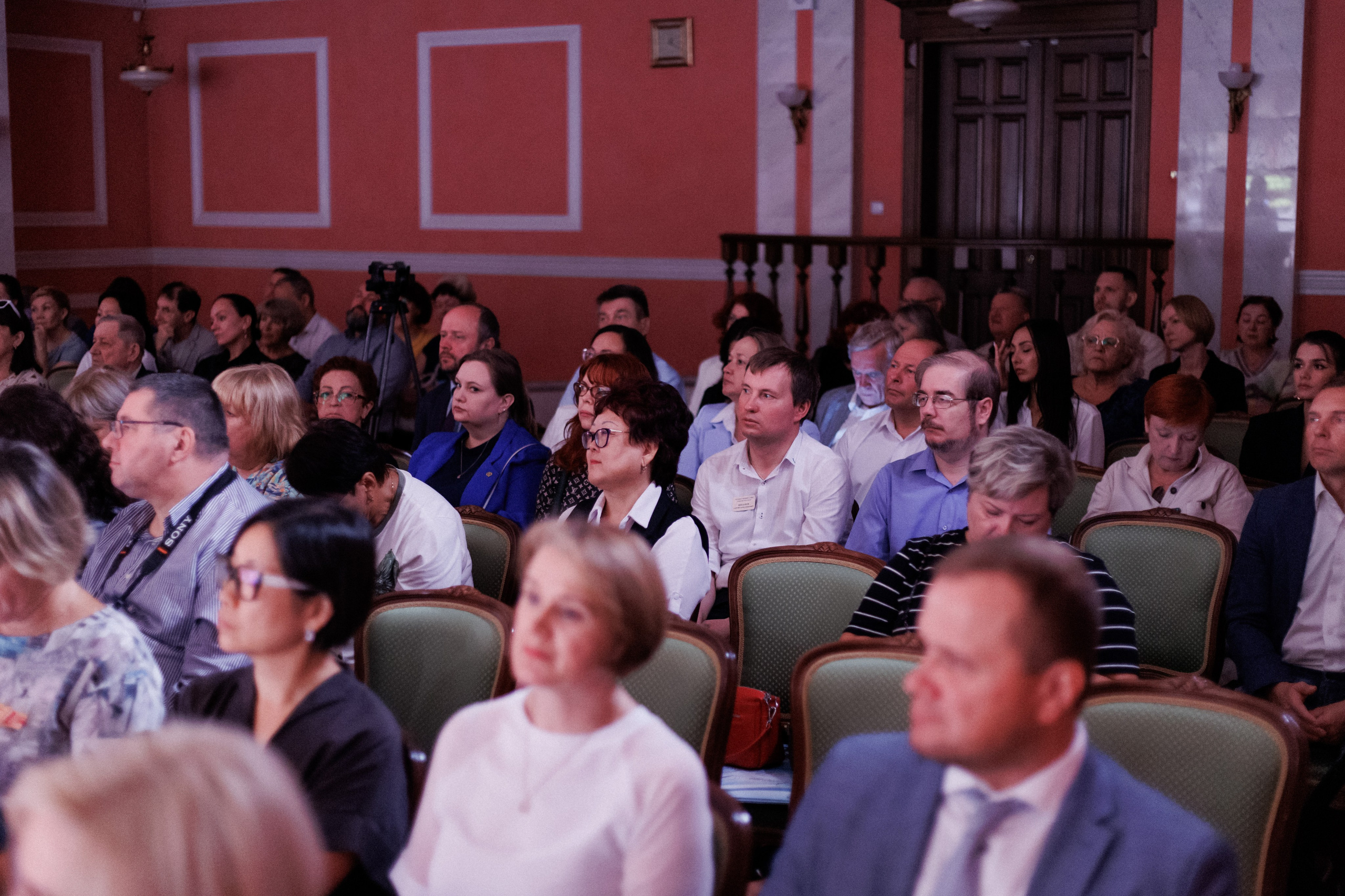ПРЕЗЕНТАЦИЯ КНИГИ — 80 ЛЕТ ПОБЕДЫ. СВОИ. ФОТООТЧЕТЫ-СОБЫТИЯ-МЕСТА