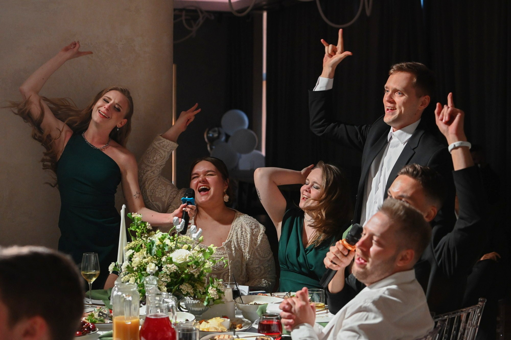 Фотожурналист на свадьбе: когда кадры становятся историей. Документальный фотограф Сергей Вдовин