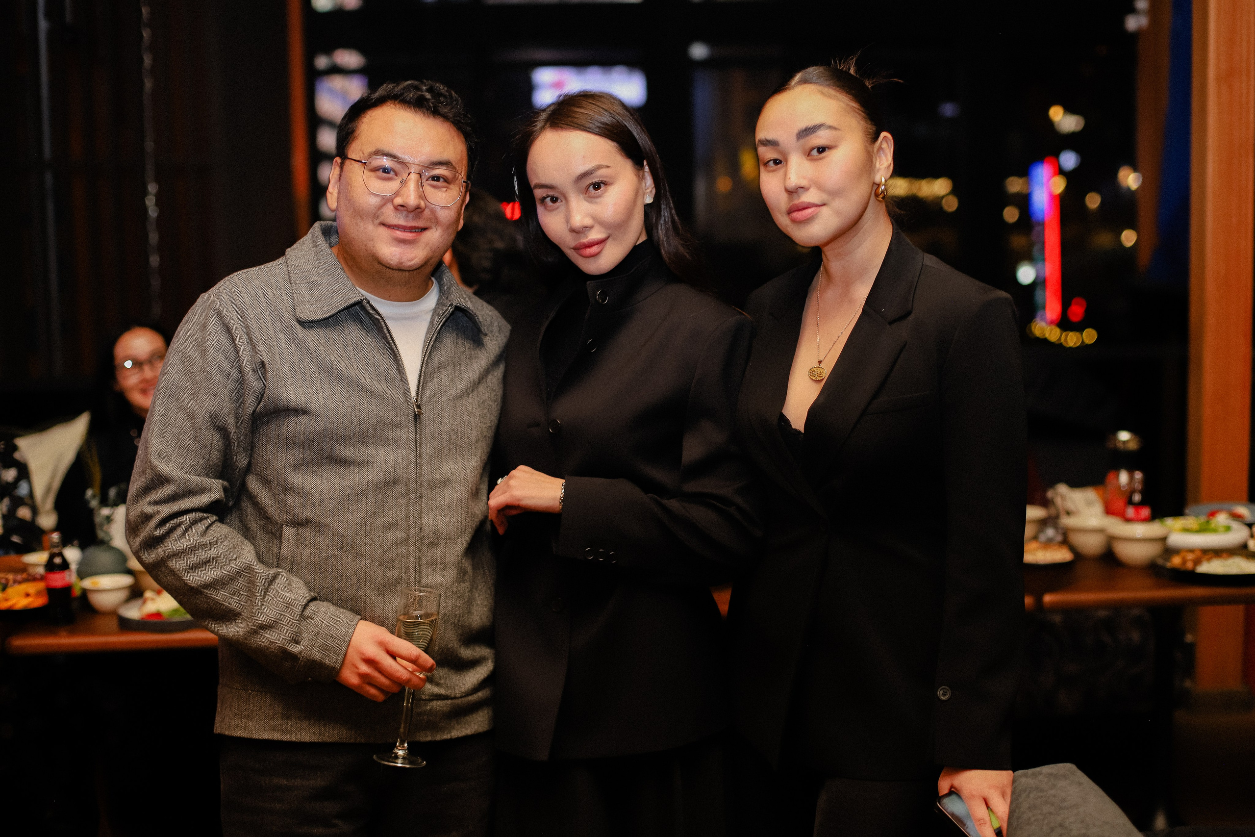 Корпоратив QM | 5.12. Фотограф в Алматы и Москве Даша Пушкина