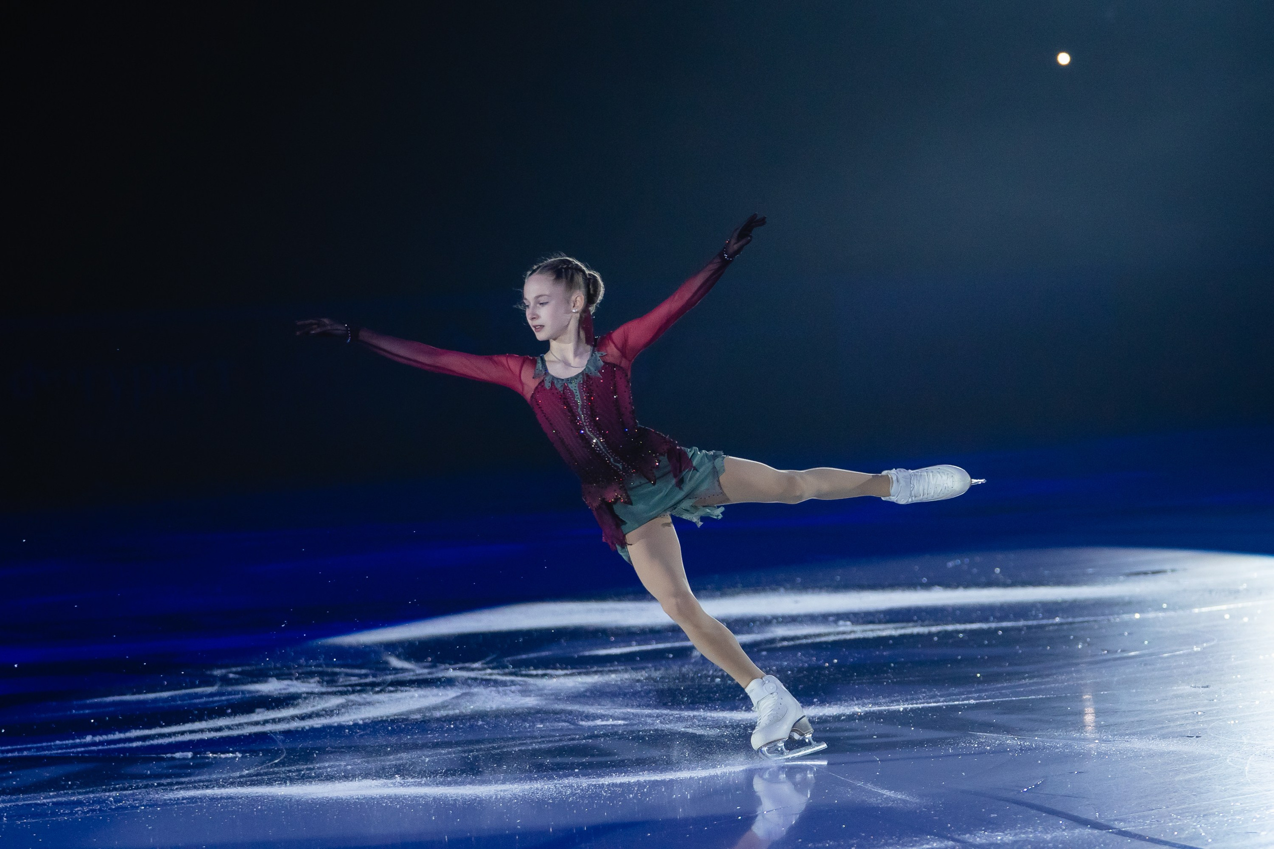 Шоу «Чемпионы на льду» в Новосибирске. Воробьева Ксения — Спортивный и танцевальный фотограф Новосибирск