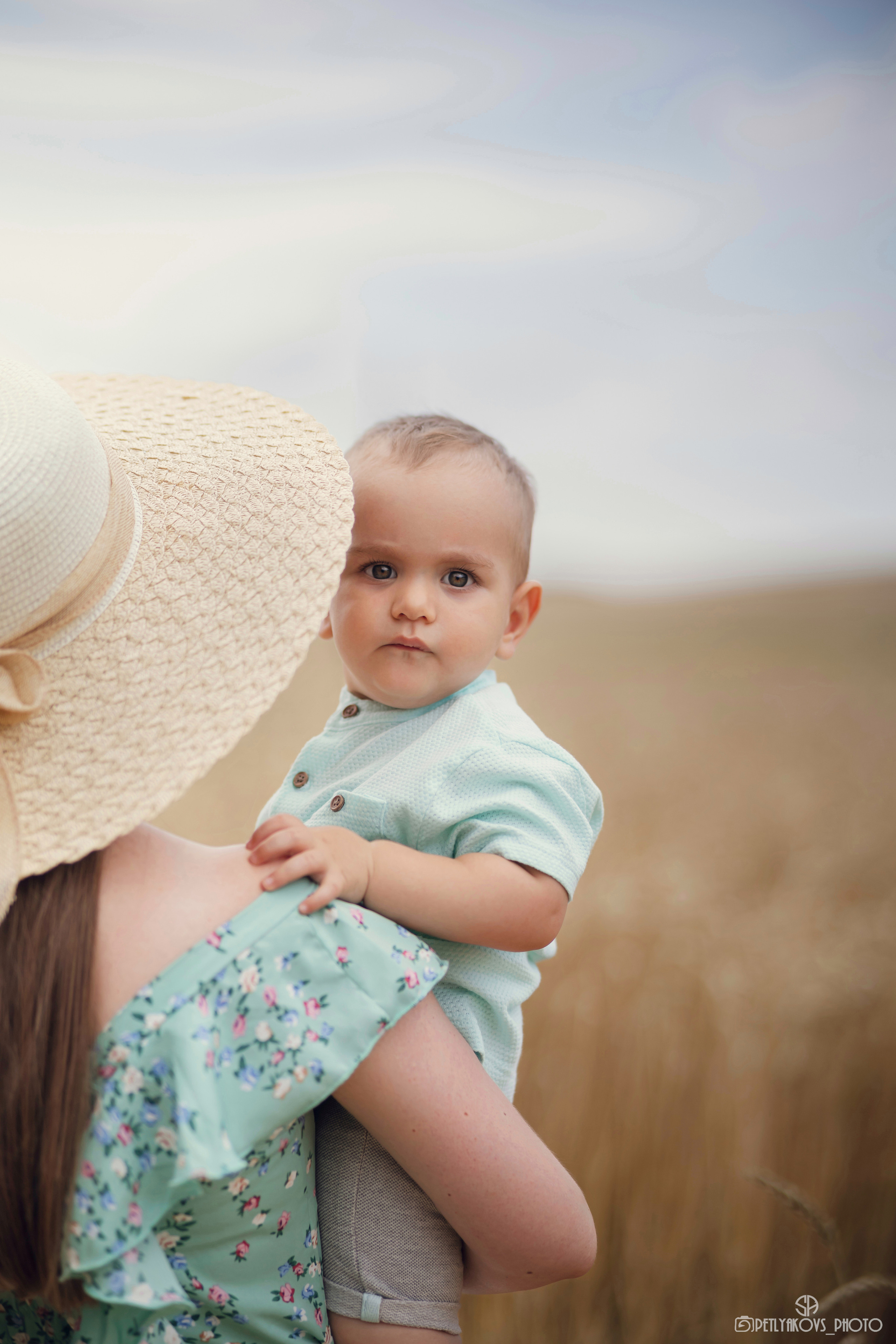 Фотосессия в поле ржи семейная. Фотограф, видеограф Пятигорск, Ставрополь, Ессентуки, Petlyakovs_photo