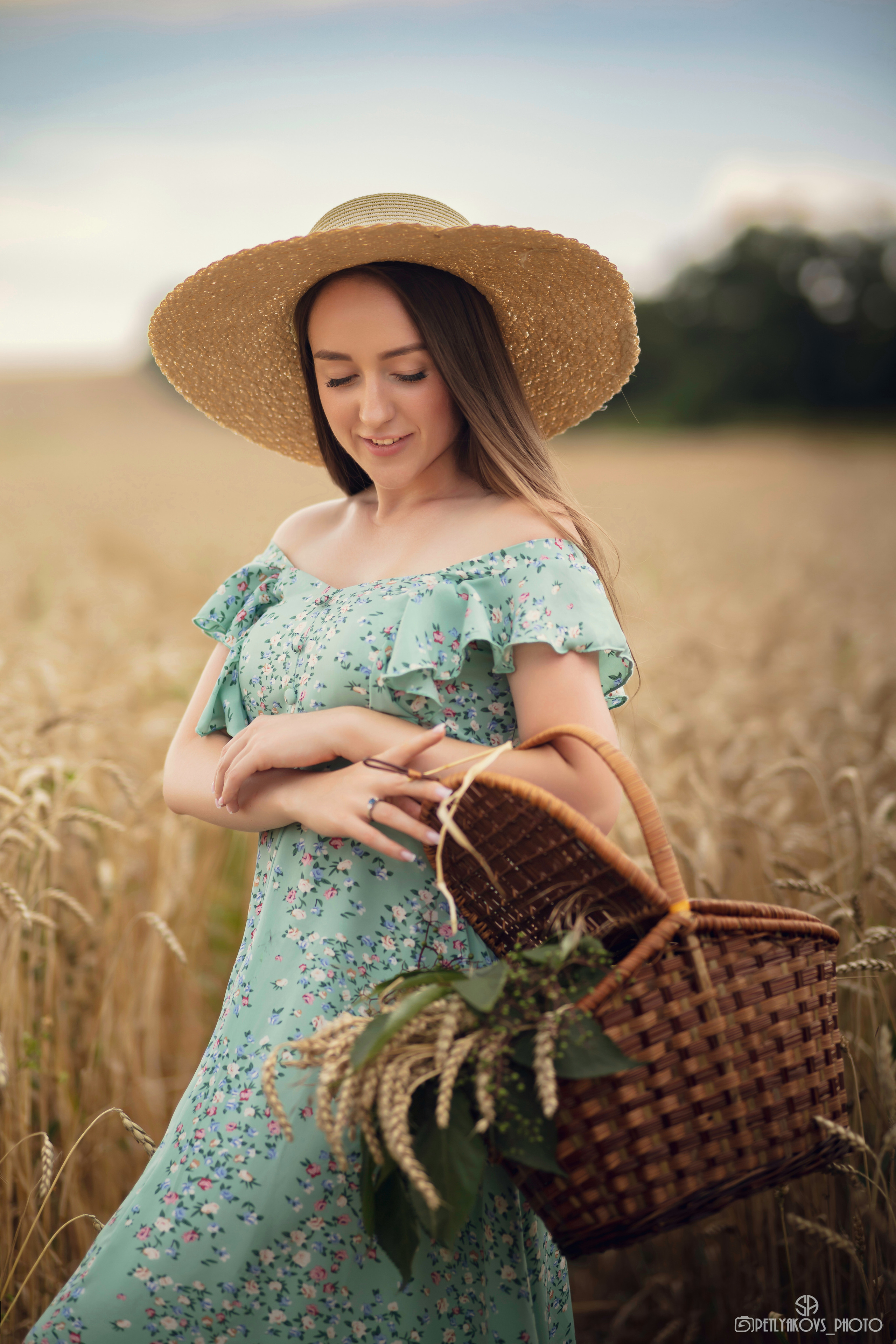 Фотосессия в поле ржи семейная. Фотограф, видеограф Пятигорск, Ставрополь, Ессентуки, Petlyakovs_photo