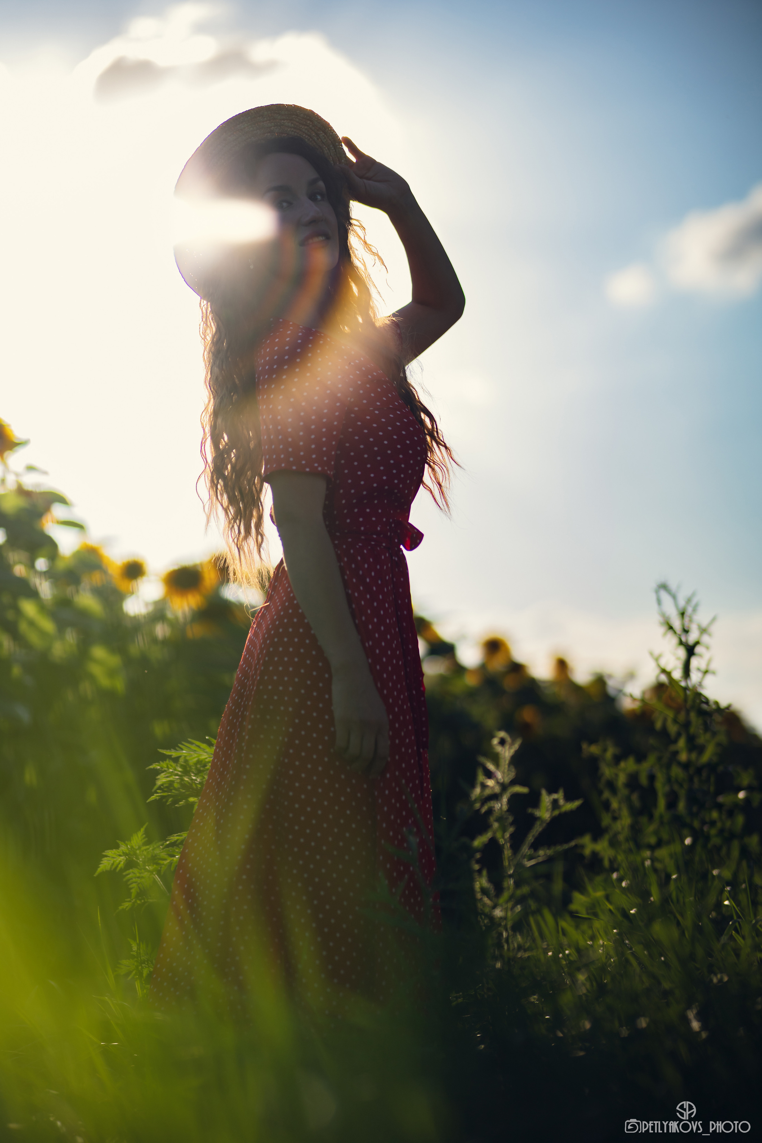 Фотосессия для Ники на закатном солнце в полях Пятигорска. Фотограф, видеограф Пятигорск, Ставрополь, Ессентуки, Petlyakovs_photo