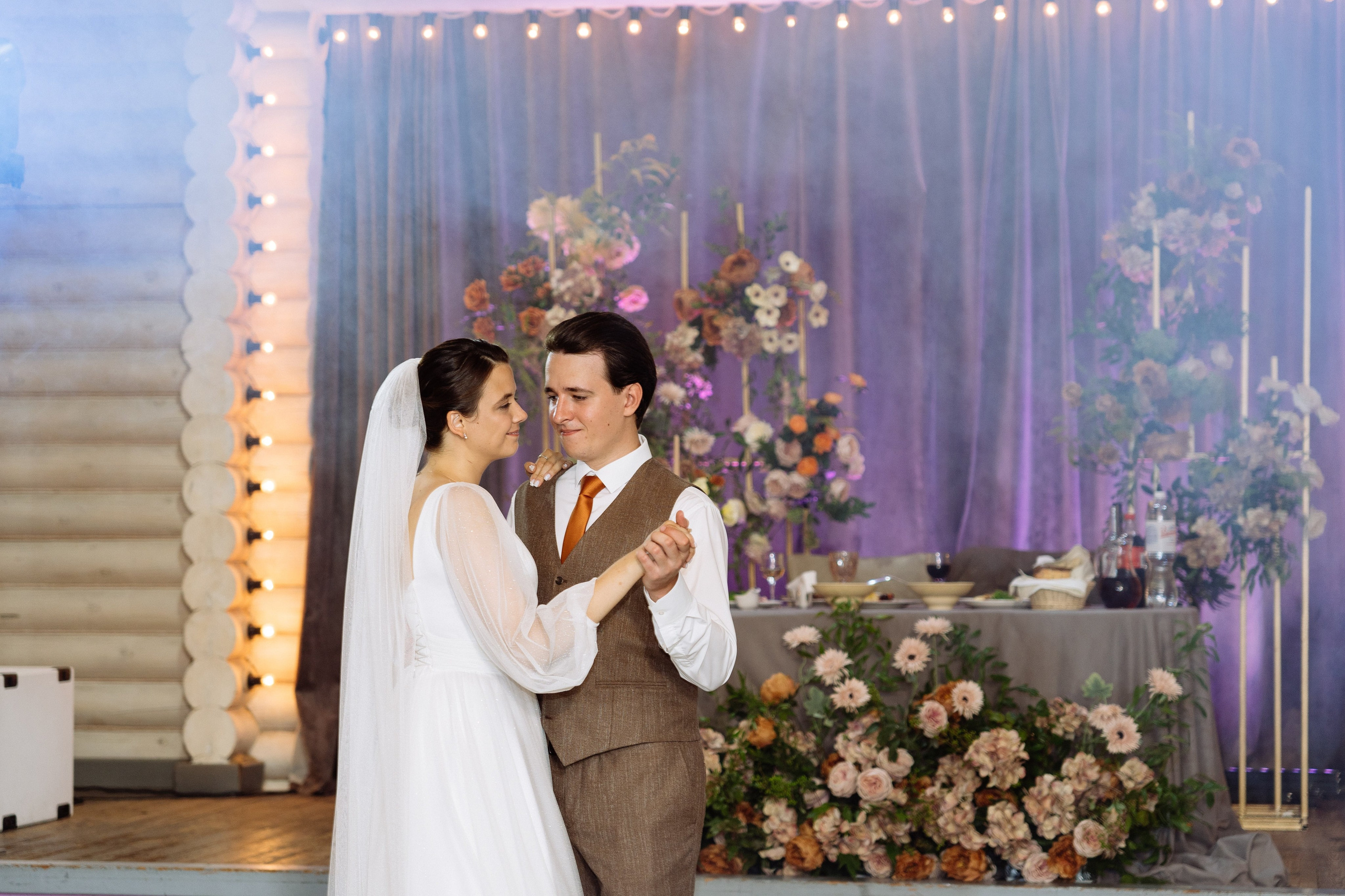 Свадьба Олега и Виктории в клубе «Ближняя дача»