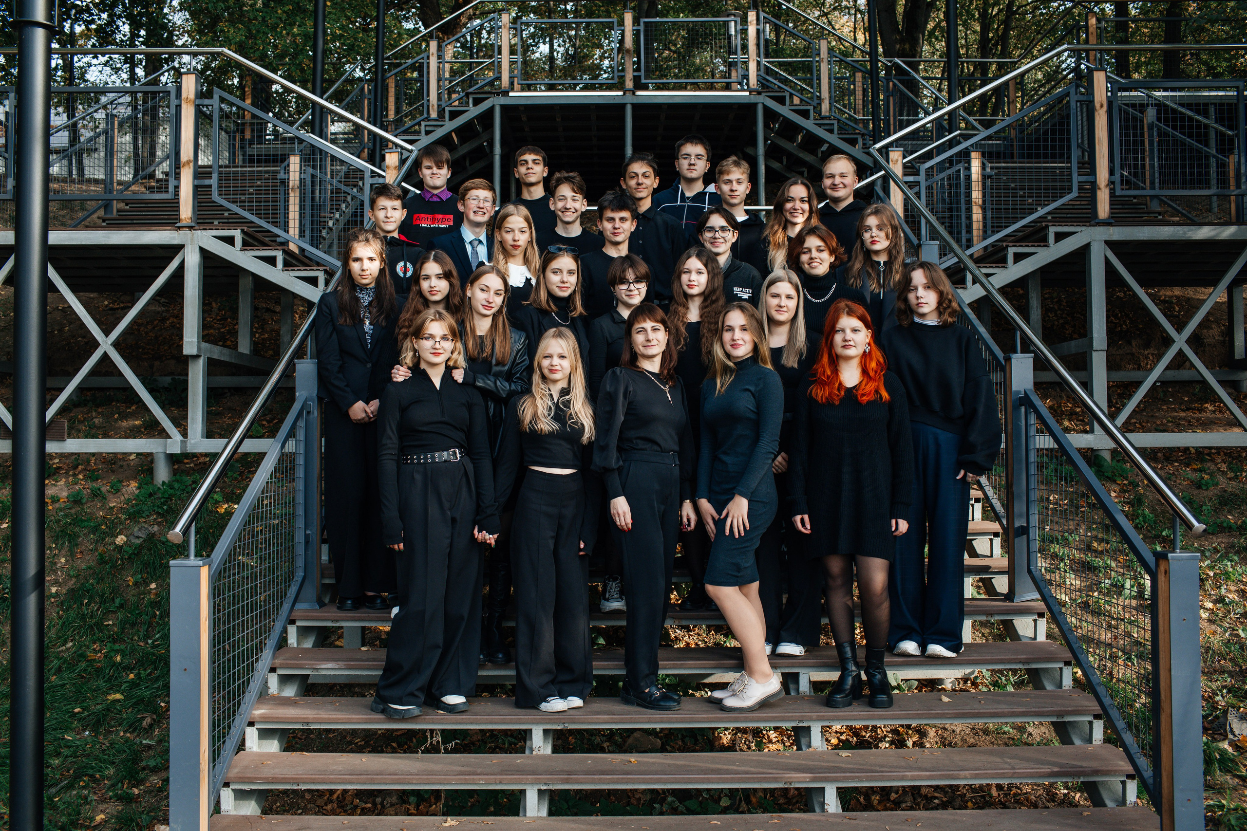 Фотосессия для выпускного альбома в парке Им. Талалихина. Выпускные альбомы в Подольске Москве и МО