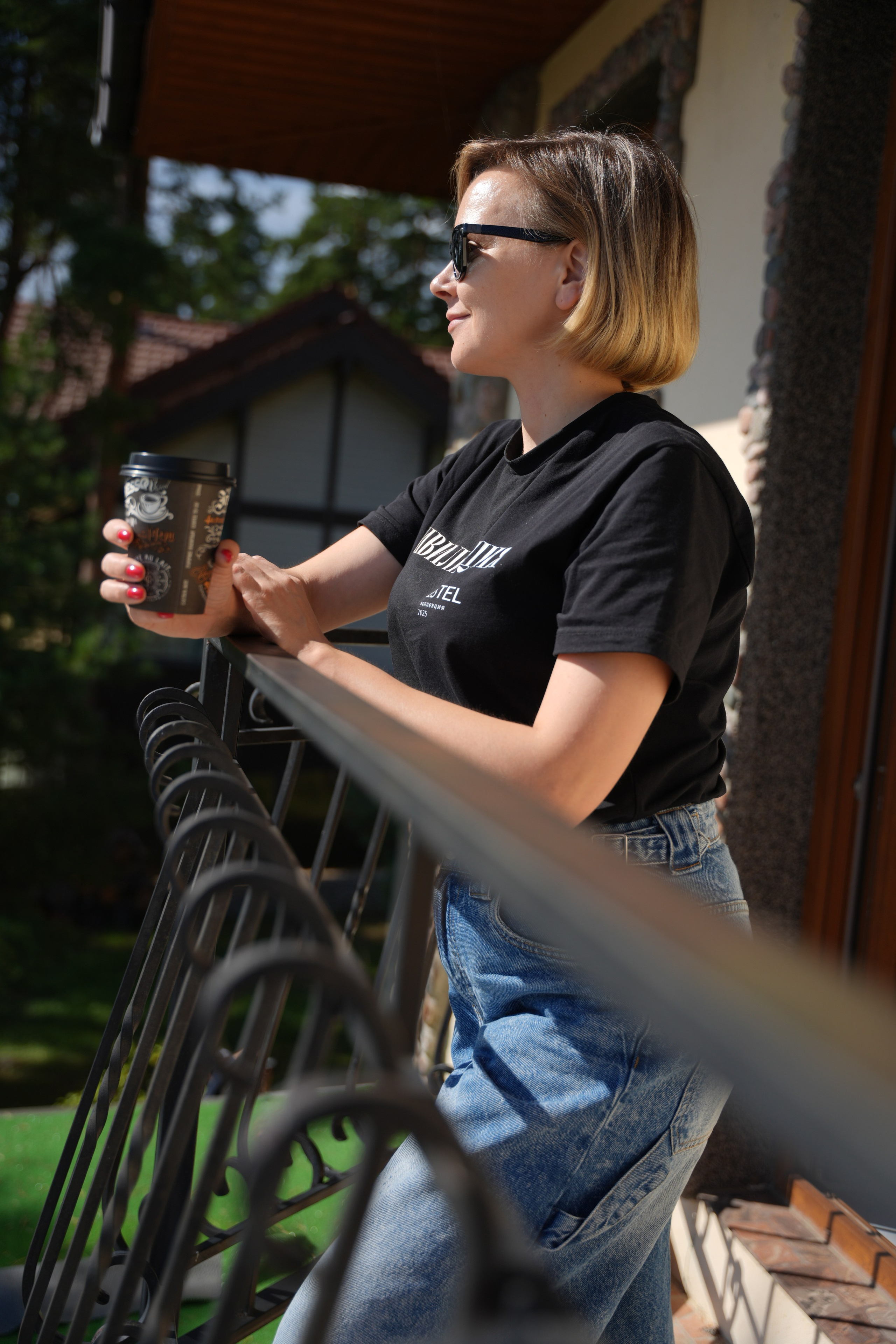 #backstage со съёмок команды в загородном доме. Портретный фотограф в Санкт-Петербурге Дмитриева Наталия