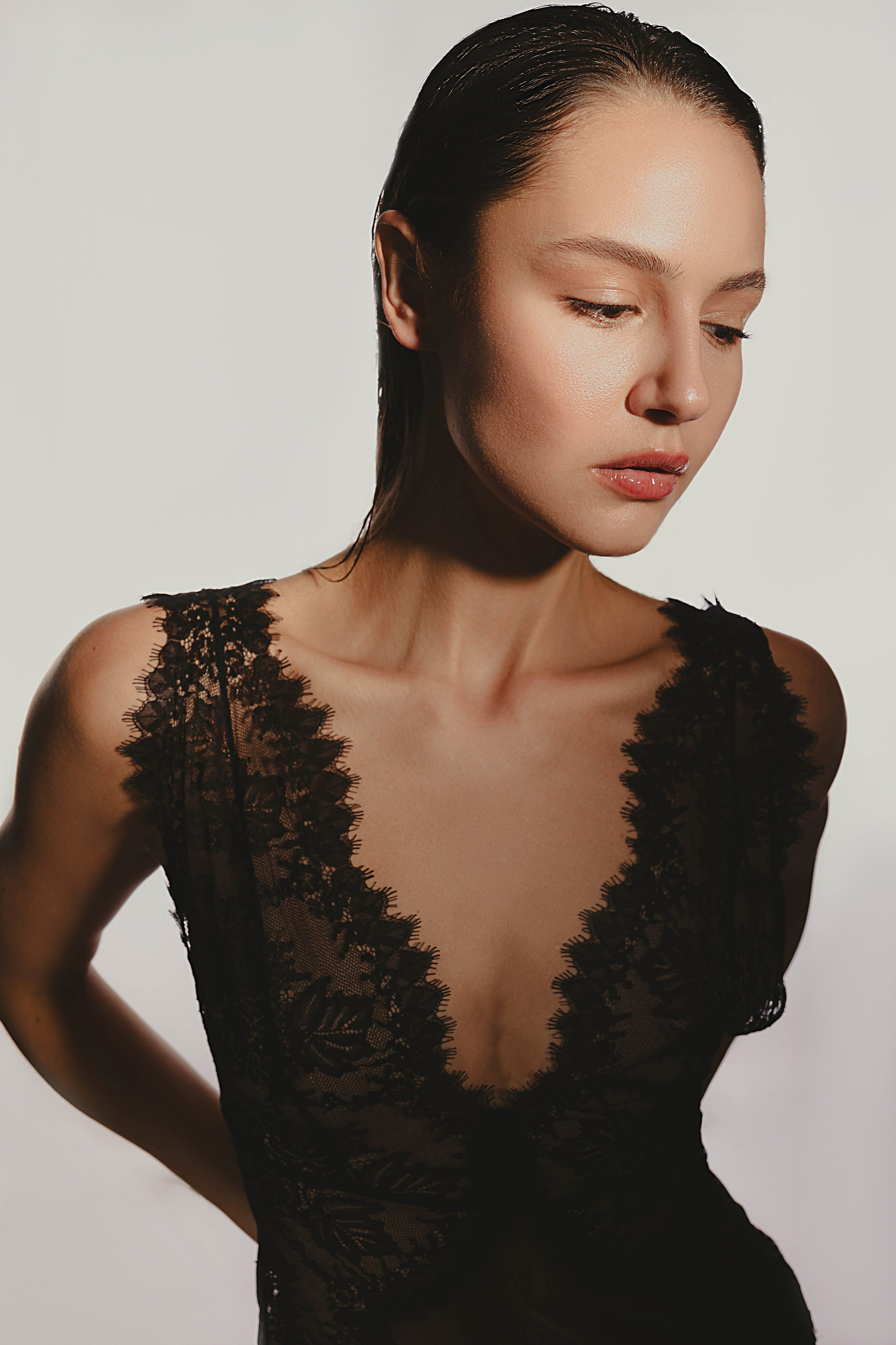 эстетичная фотосессия в студии