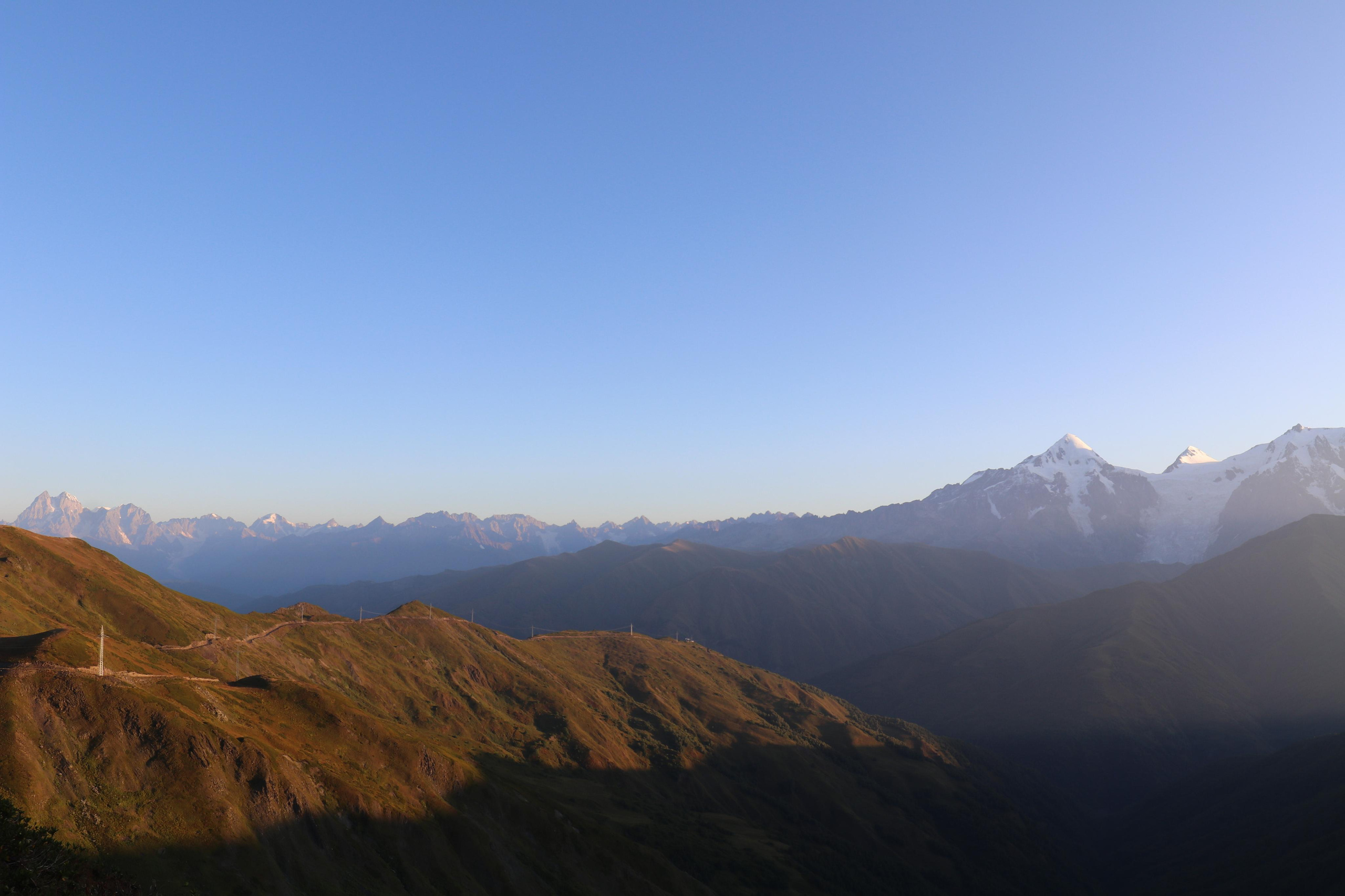 рассвет на перевале Латпари
