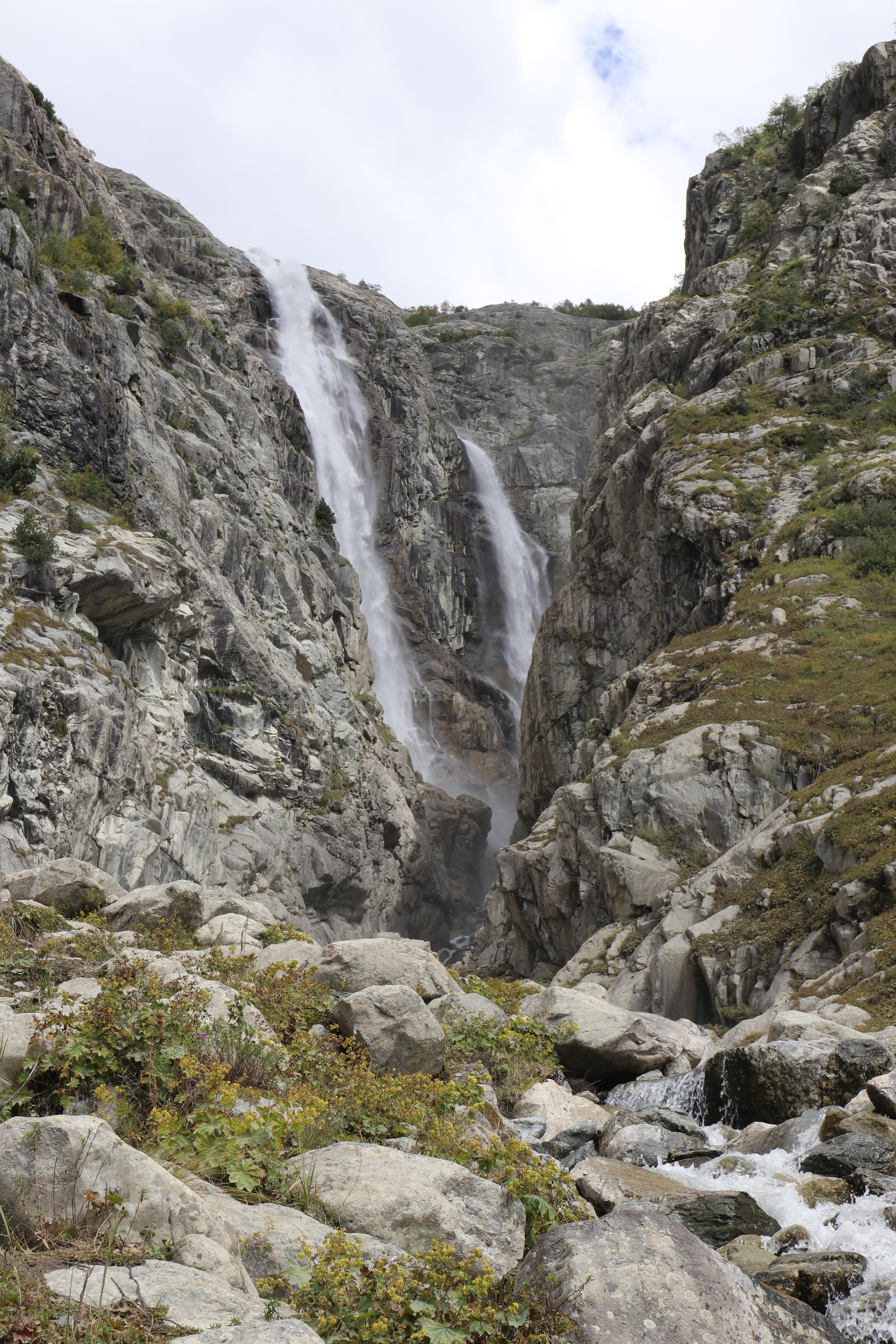Ушбинские водопады