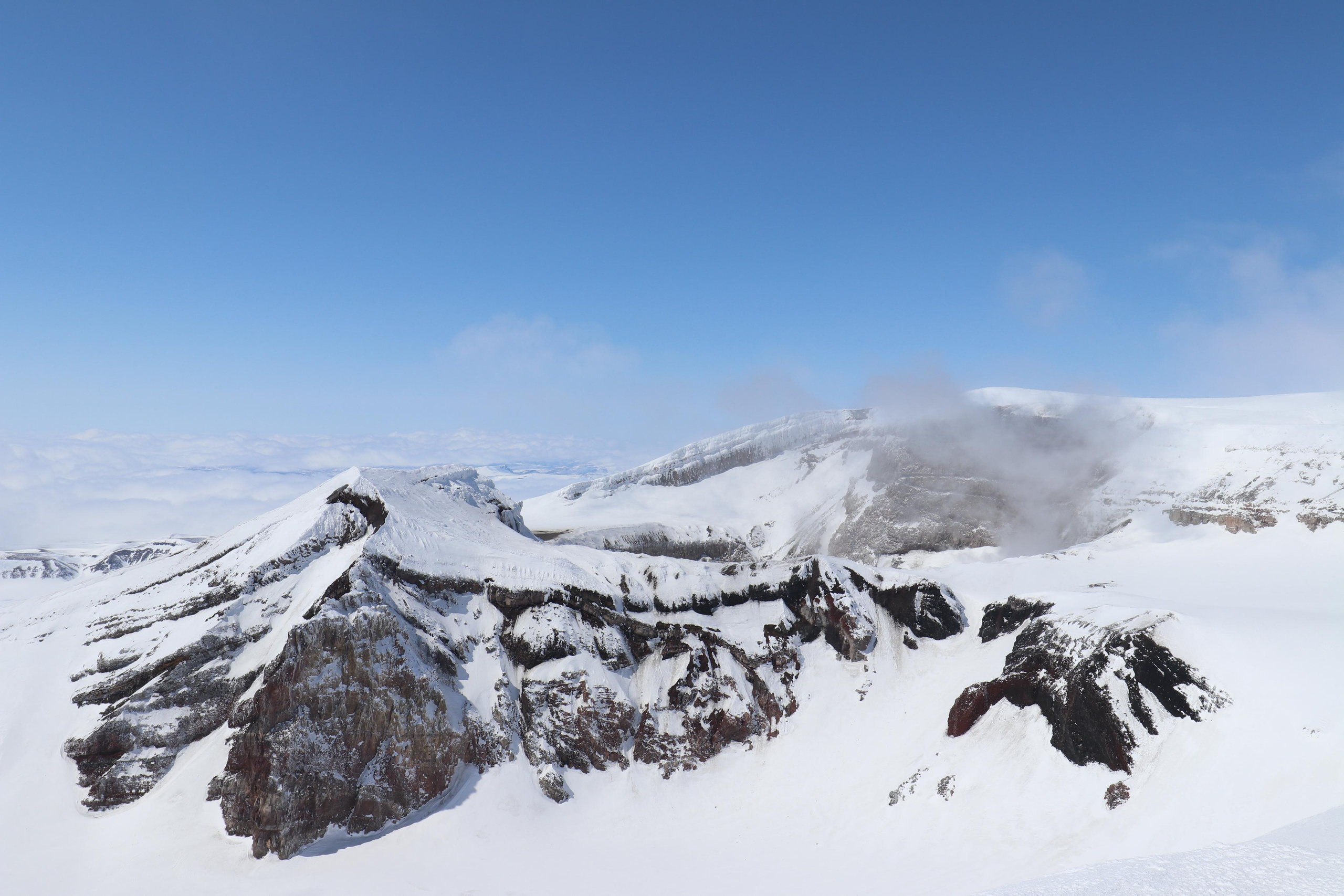 Вулкан Горелый