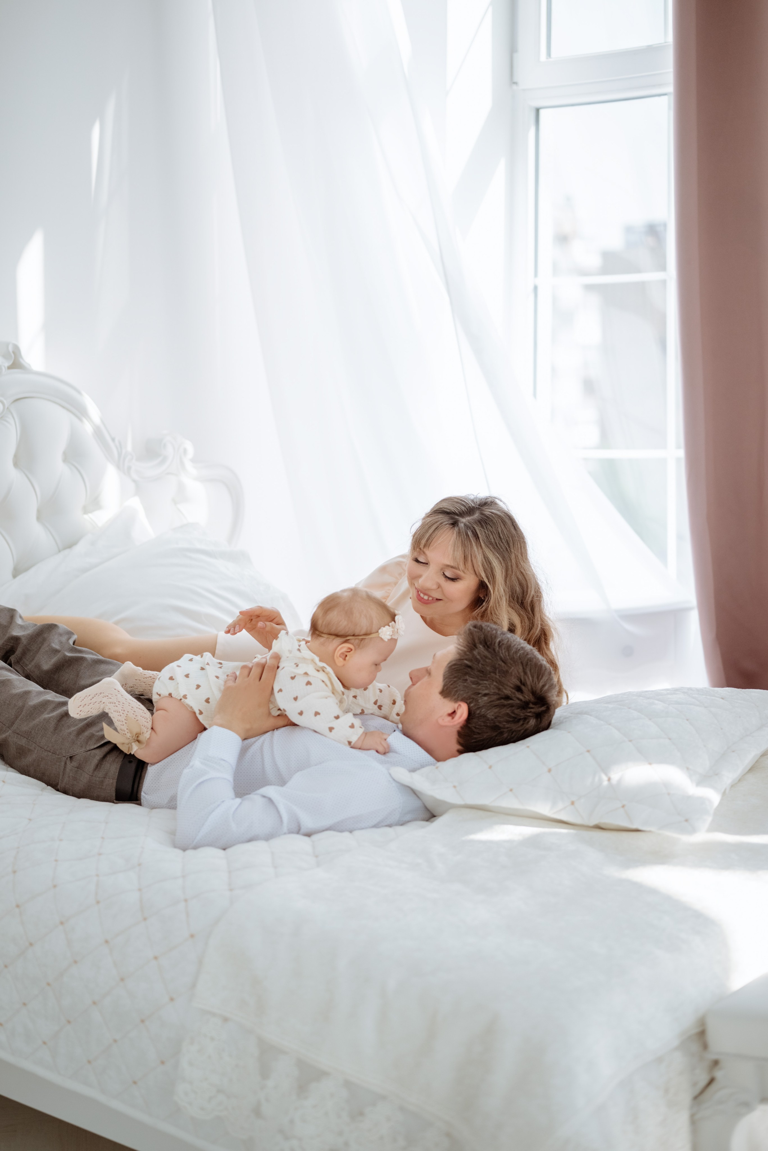 Детская фотосессия в фотостудии. Юлия Басня семейный и свадебный фотограф в Донецке