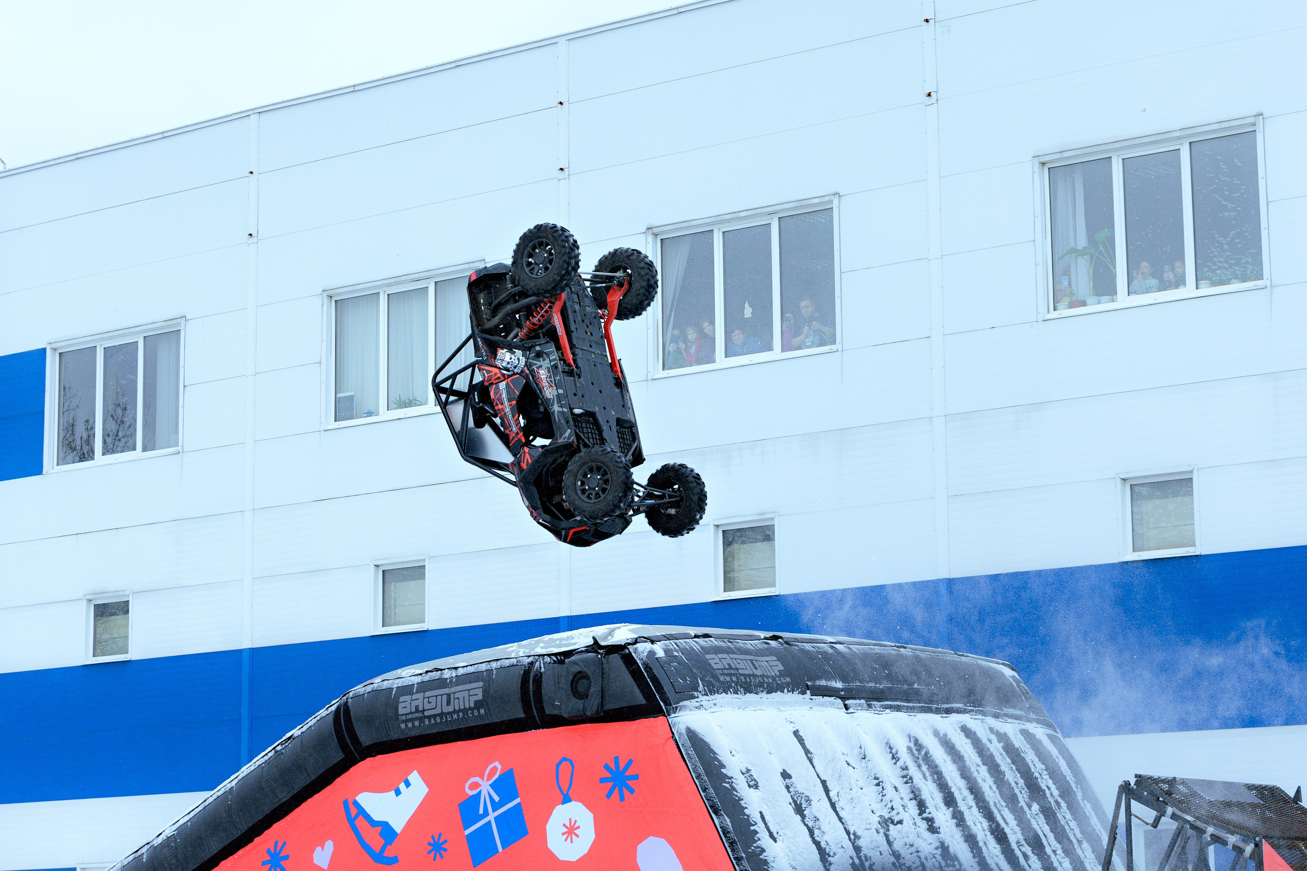 Зимний мотофристайл. Выпускные альбомы и школьный фотограф в Подольске, Троицке, Щербинке, Москве и Московской области