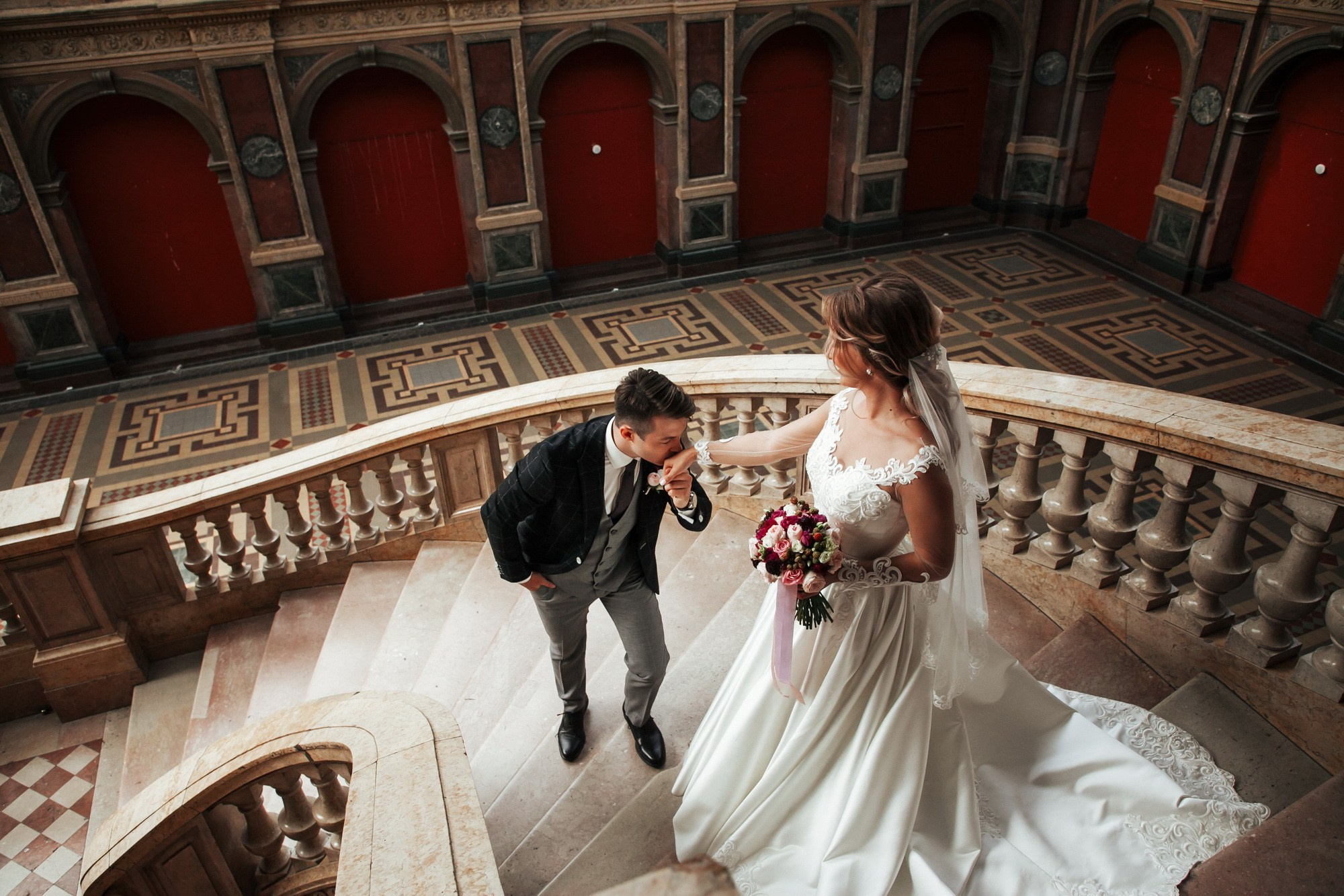 Стильная свадьба в Санкт-Петербурге, фотограф Денис Шмигирилов. Фотограф крещение венчание в Петербурге! Помогает подобрать храм и посоветовал душевного батюшку в СПб