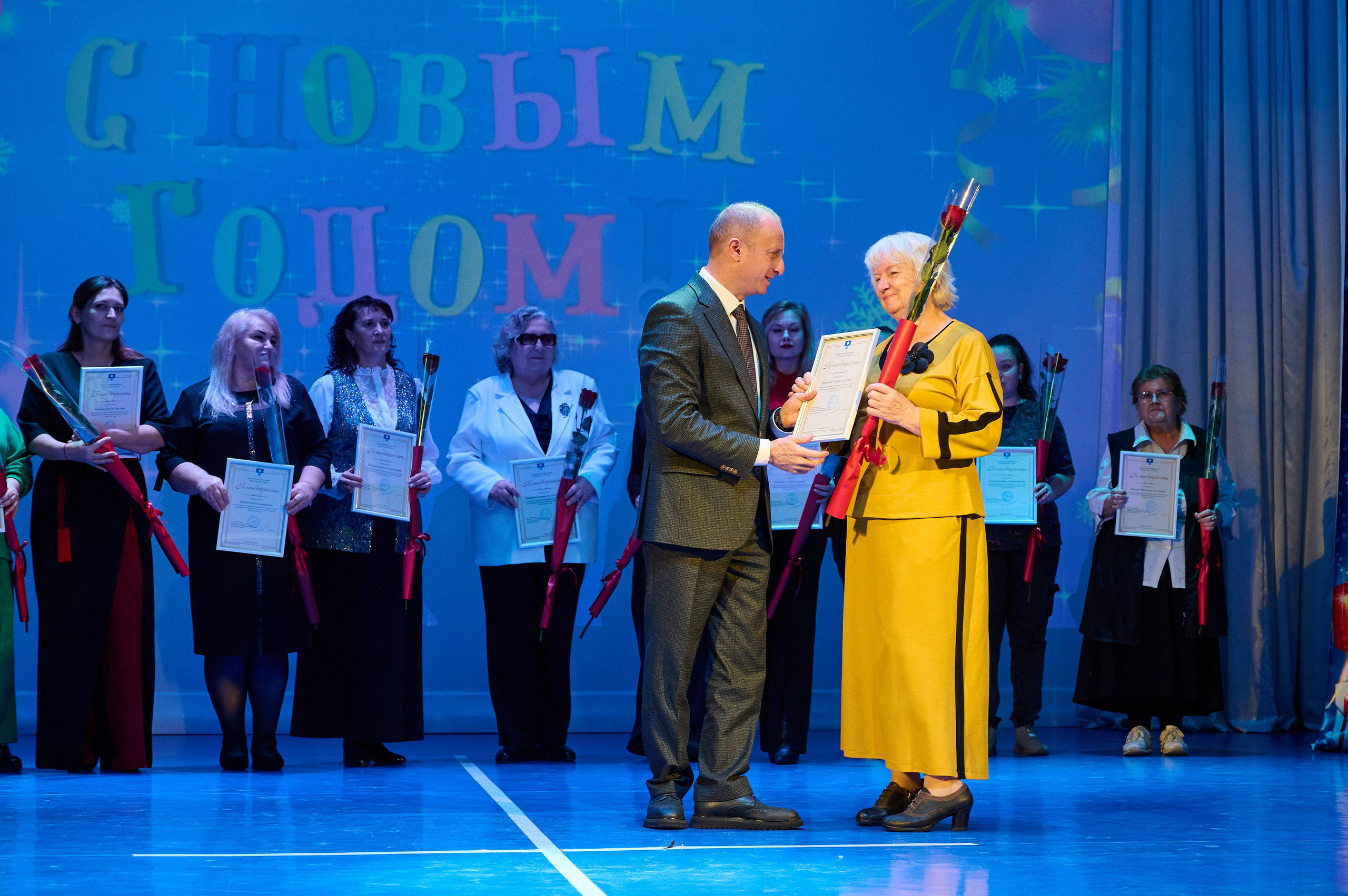 Коцерт НГ В ДК Марьина Роща. Жизнь курорта Кабардинка в фотографиях