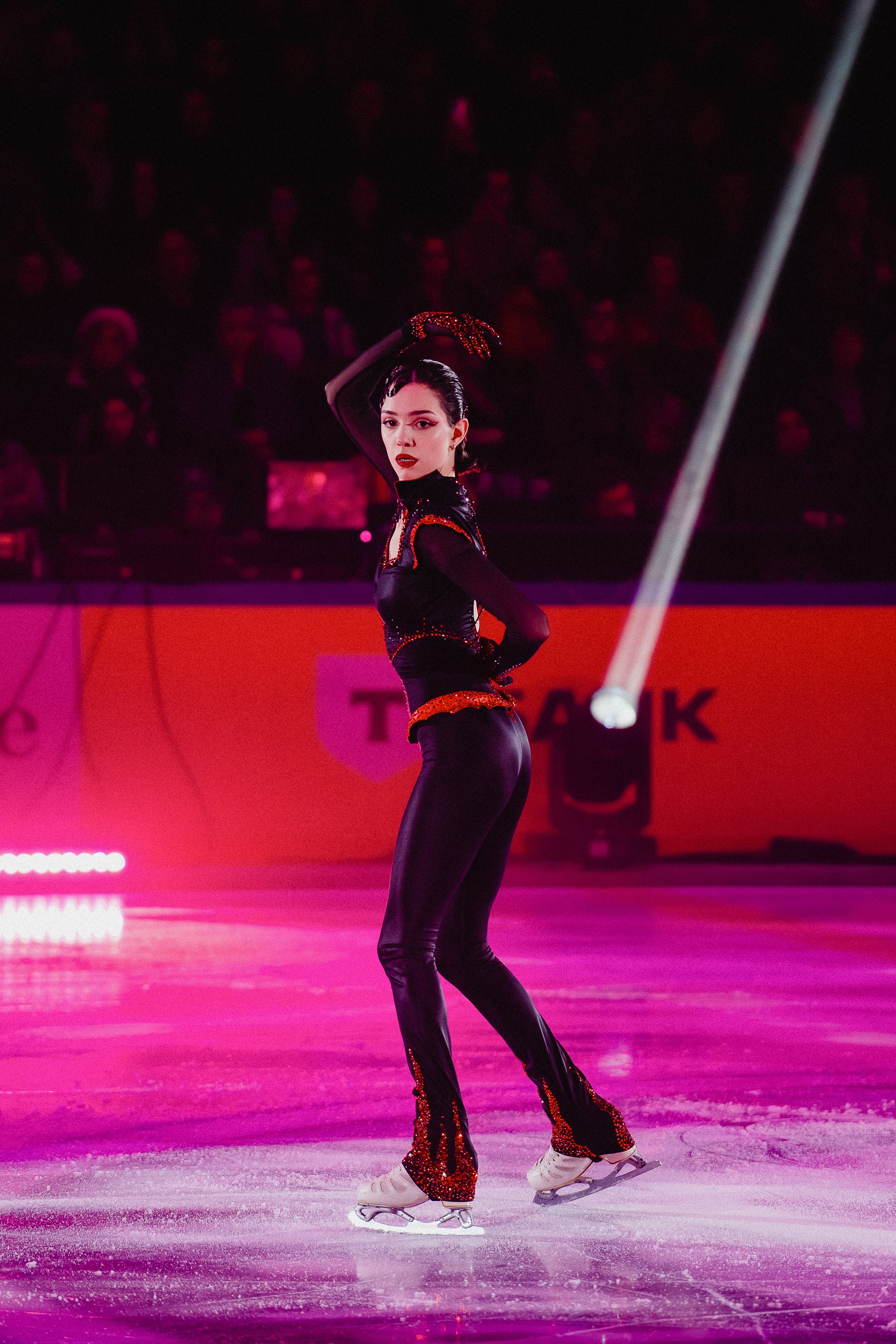 Шоу Этери Тутберидзе в Новосибирске. Воробьева Ксения — Спортивный и танцевальный фотограф Новосибирск