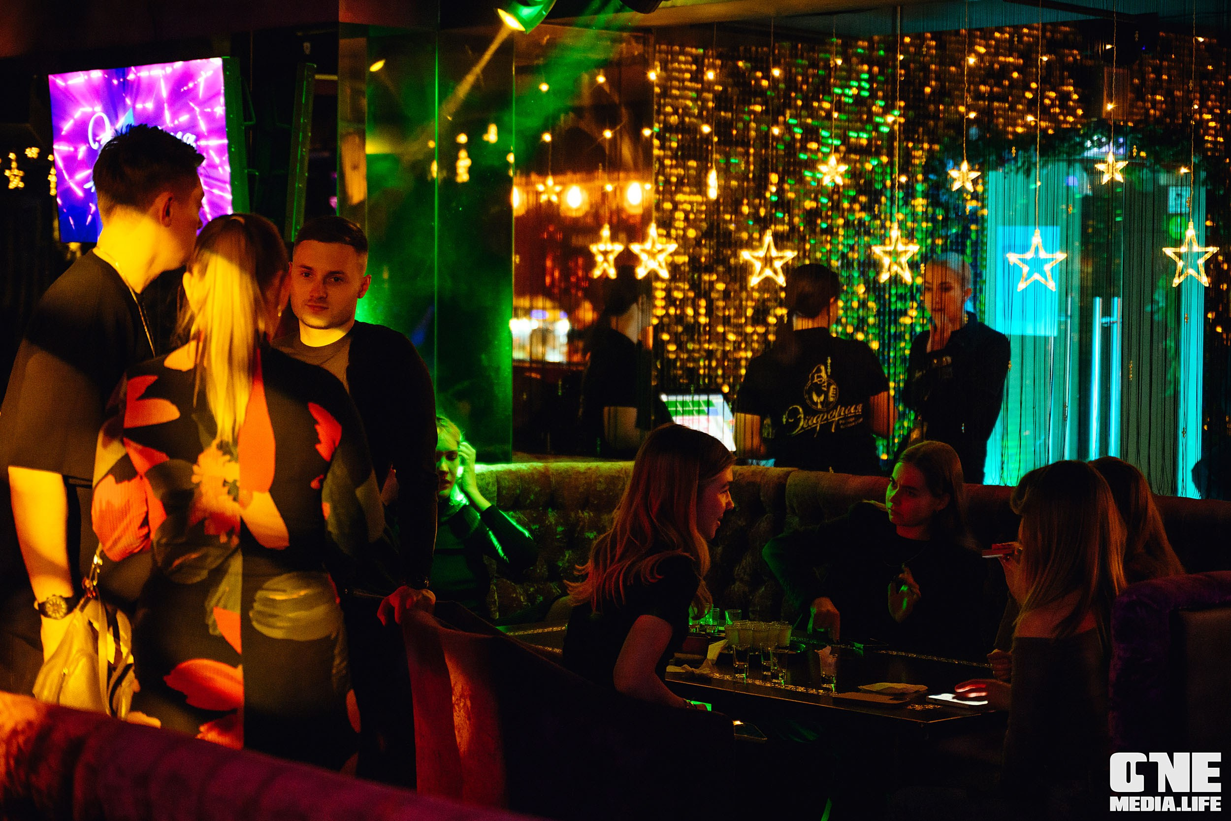 Фоторепортаж из караоке-клуба Эйфория. One Media Life: фоторепортажи, фотоотчеты с мероприятий и заведений