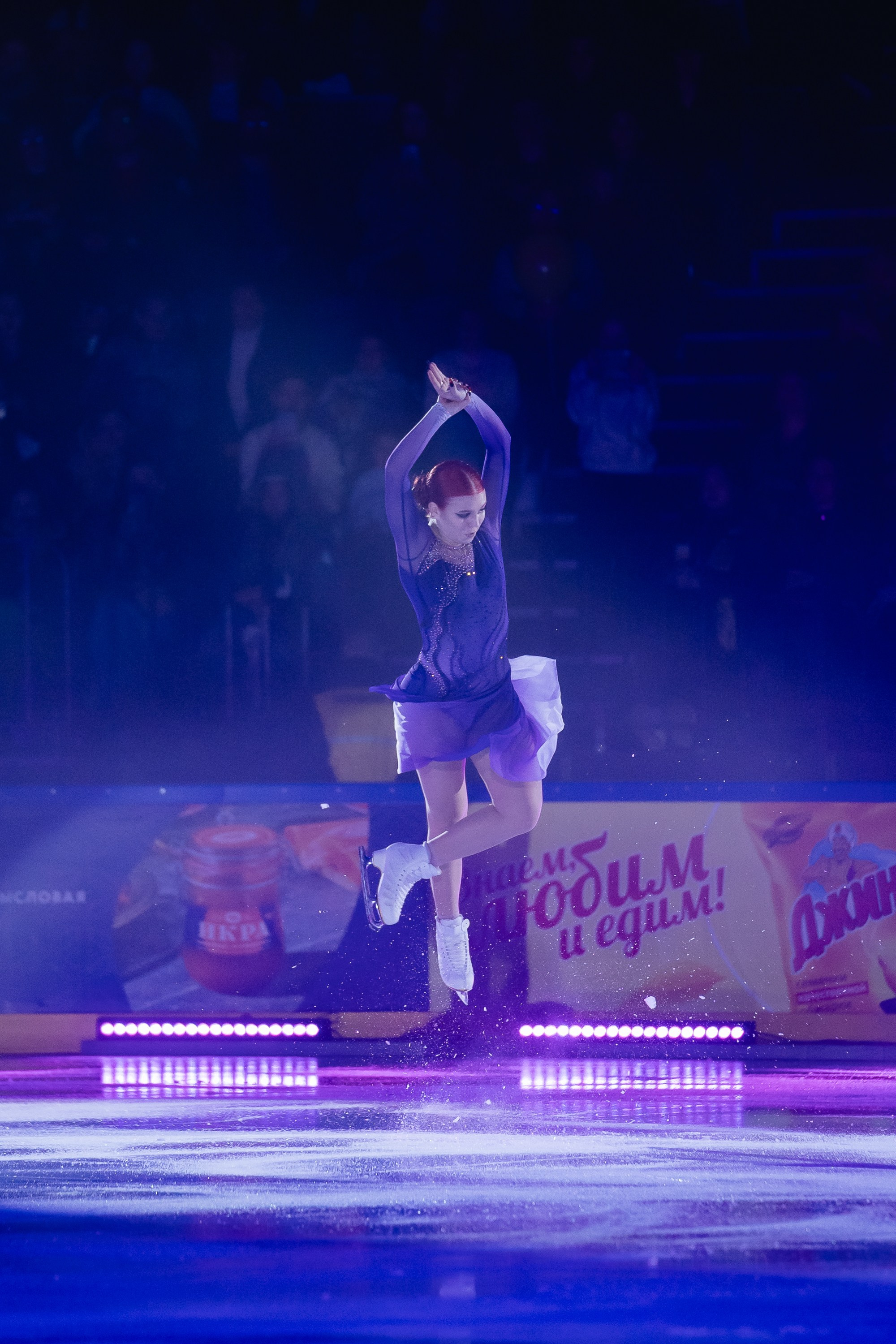 Шоу «Чемпионы на льду» в Новосибирске. Воробьева Ксения — Спортивный и танцевальный фотограф Новосибирск