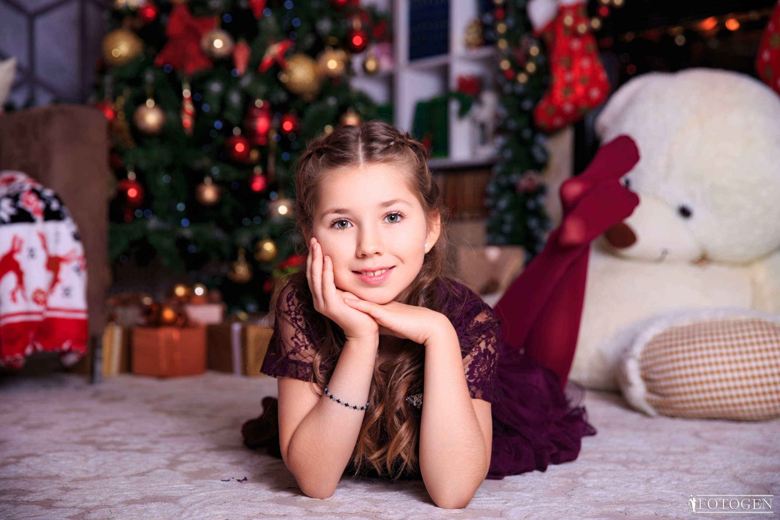 Новогодняя Фотосессия в Студии FOTOGEN ᐈ Премиум-класс в Краснодаре. Интерьерная фотостудия FOTOGEN г. Краснодар