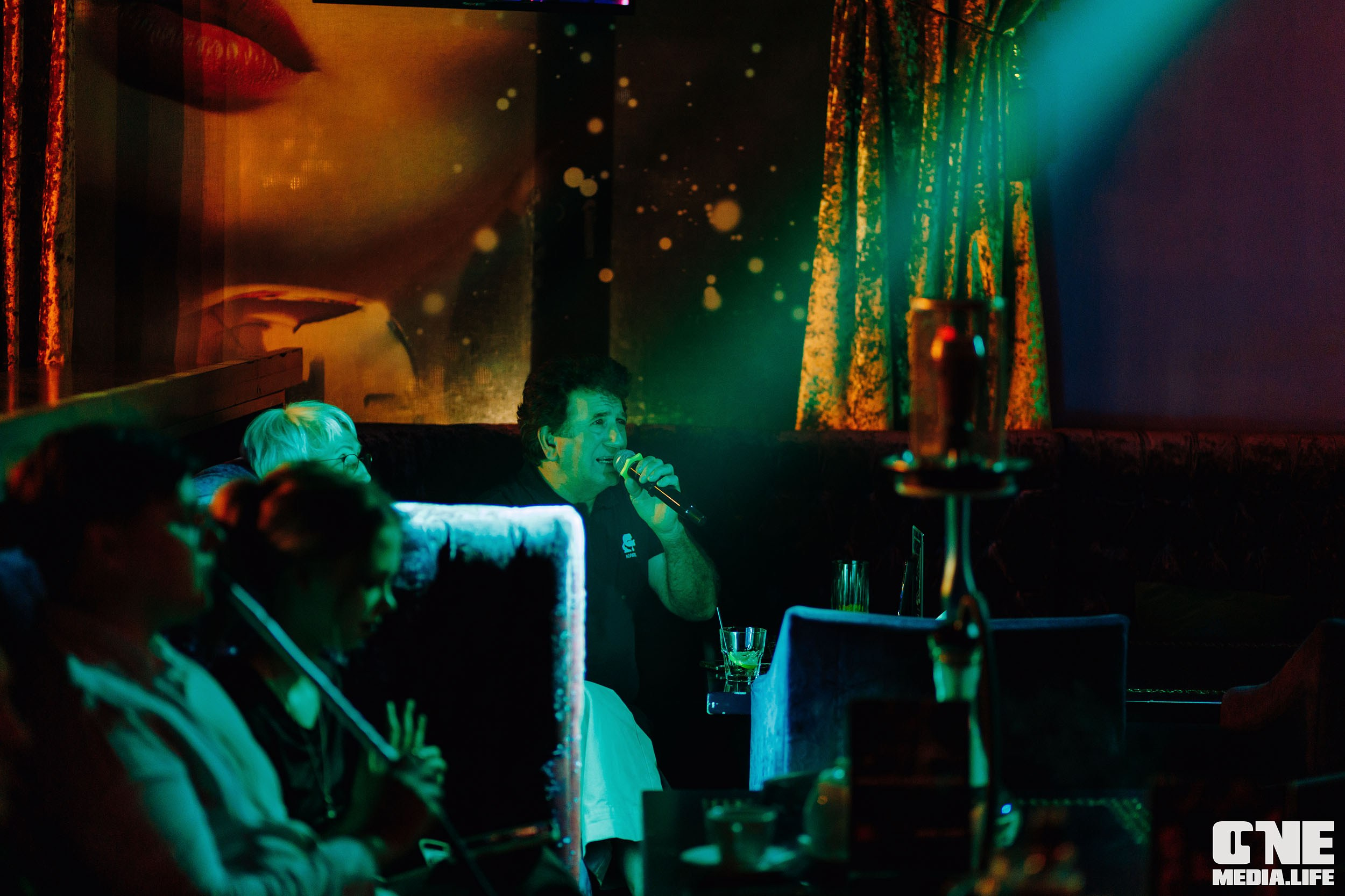 Фоторепортаж из караоке-клуба Эйфория. One Media Life: фоторепортажи, фотоотчеты с мероприятий и заведений