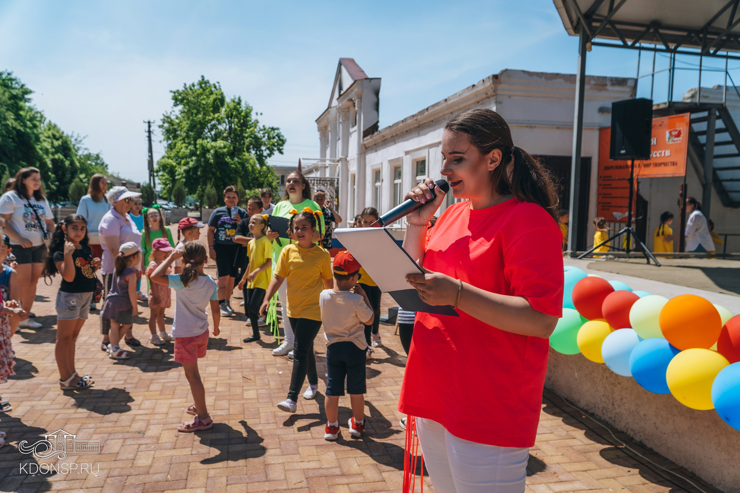 Должны смеяться дети. Новотитаровский Дом культуры