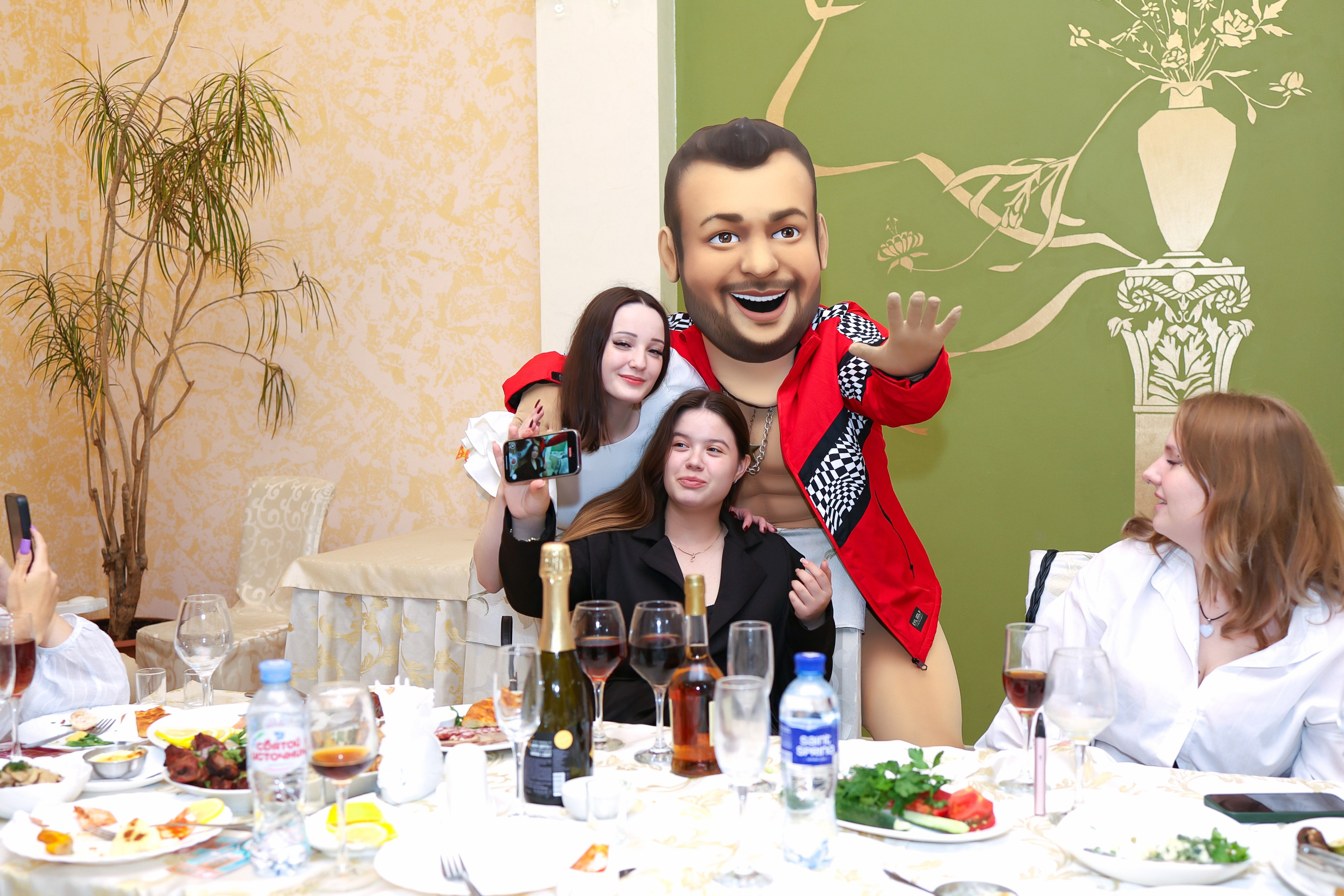 Фото услуги. НаВеселе…)) Тамада (Ведущий) в Туле! Юбилеи, Свадьбы, Корпоративы! Ростовые куклы! И всё необходимое для Вашего Праздника!