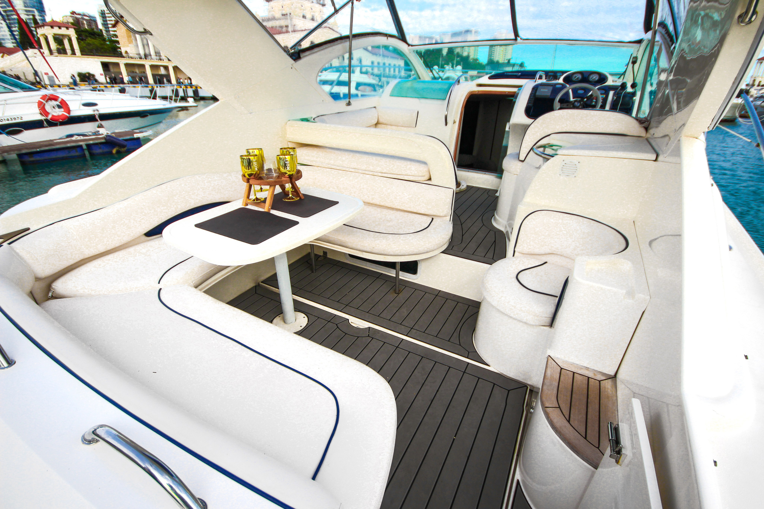 Катер Эклипс Аренда Яхты в Сочи Яхтанаморе YACHTNAMORE YACHTANAMORE