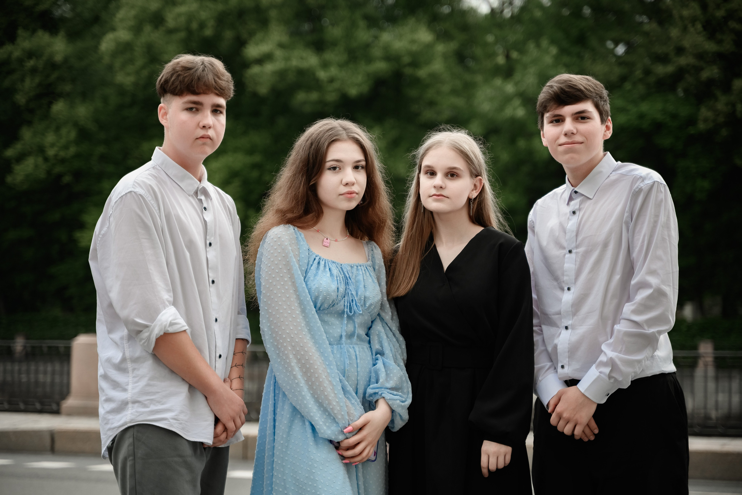 Фотограф в Питере на фотосъёмку выпускного с фотосессией для выпускников на час в СПб.